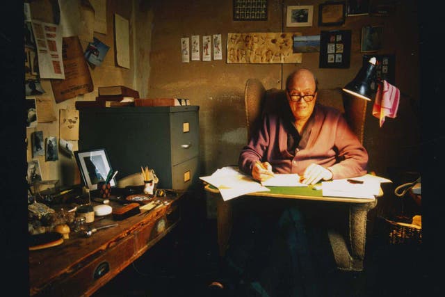 Roald Dahl in his writing hut (Jan Baldwin)
