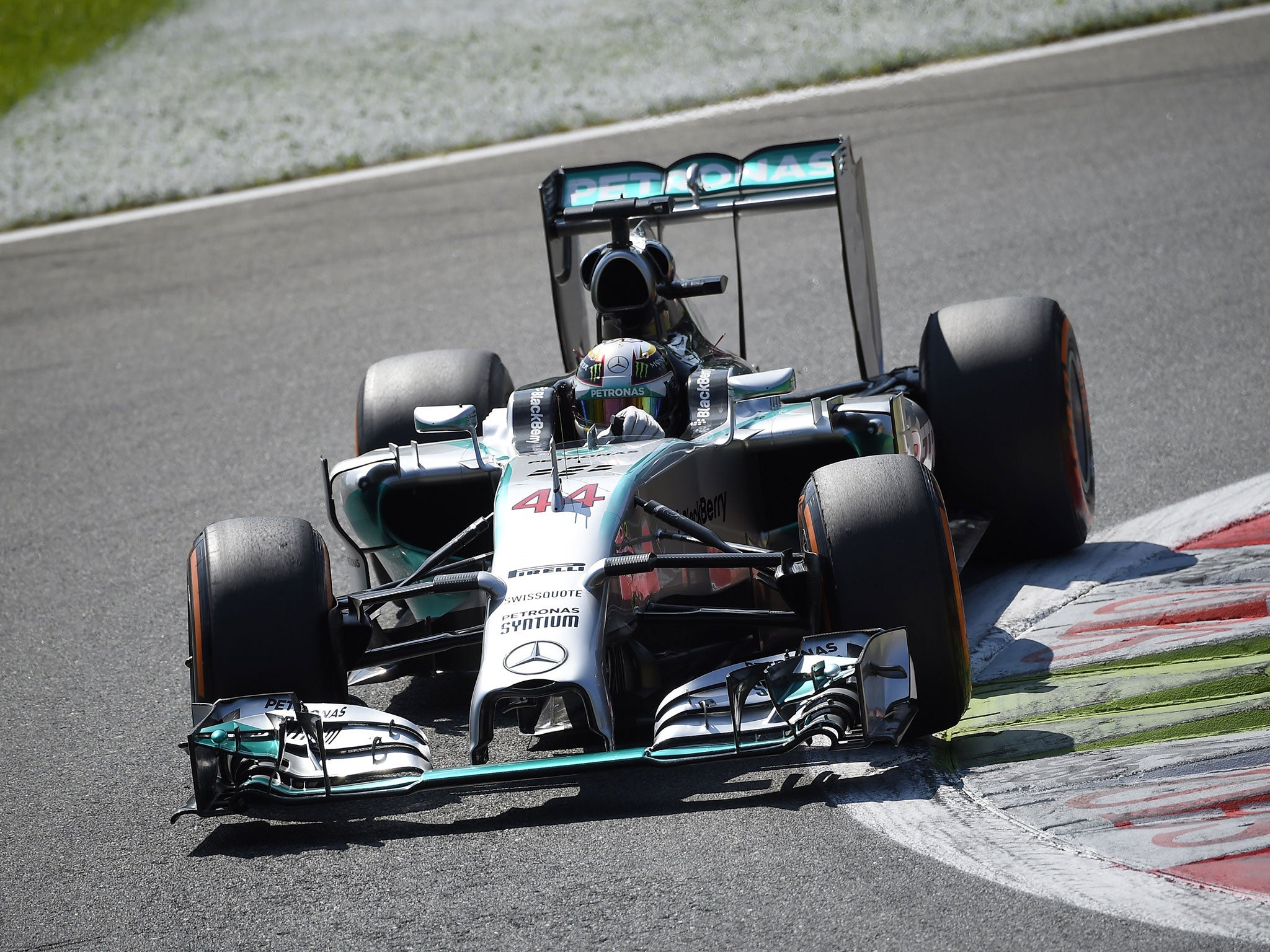 Lewis Hamilton secured pole position for the Italian Grand Prix