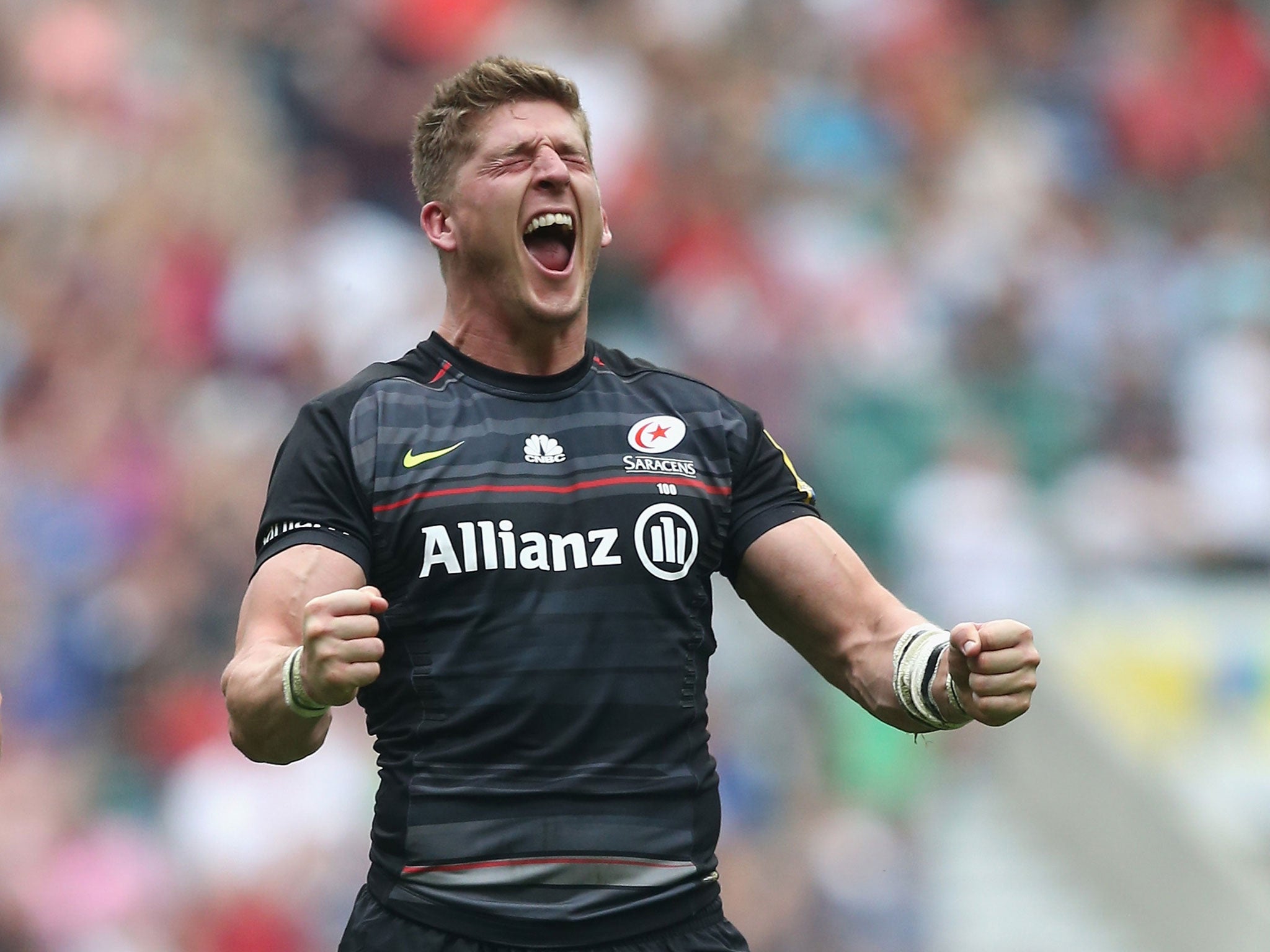 David Strettle plays ahead of Chris Ashton on the wing for Saracens against Northampton