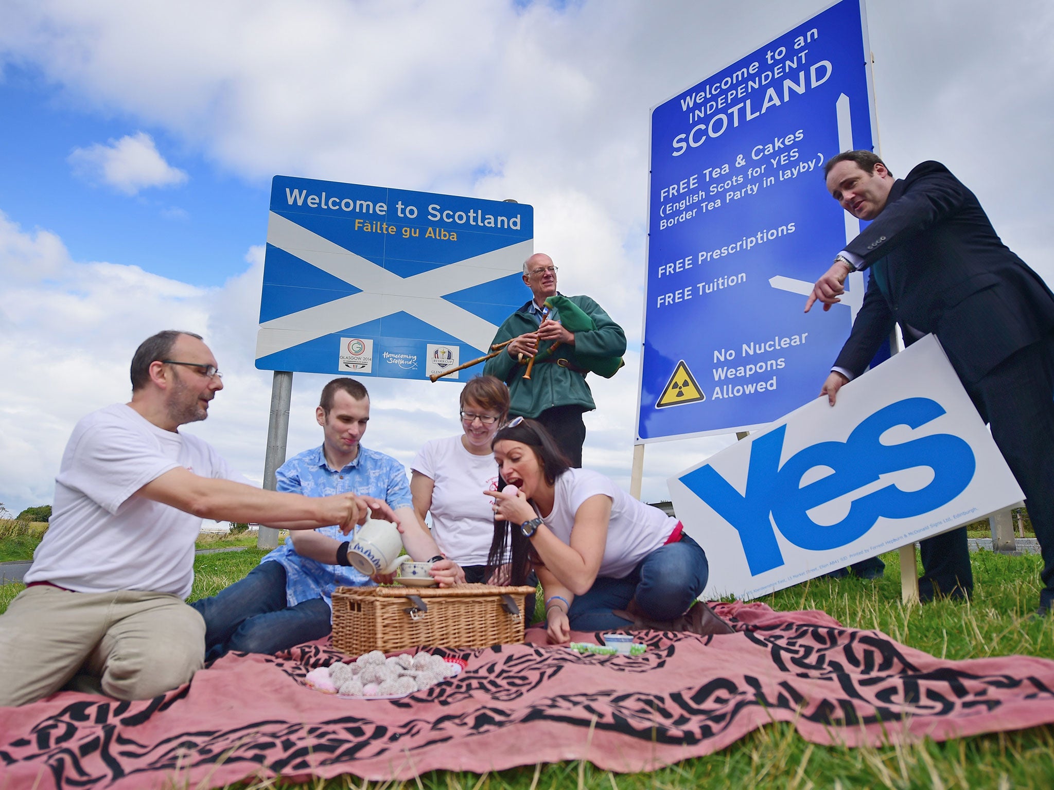 Members of English Scots for Yes hold a border tea party at Berwick-upon-Tweed