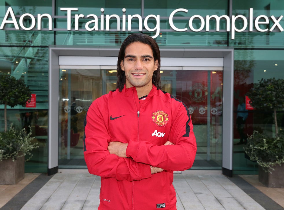 Radamel Falcao debut: Manchester United say age rumours ...