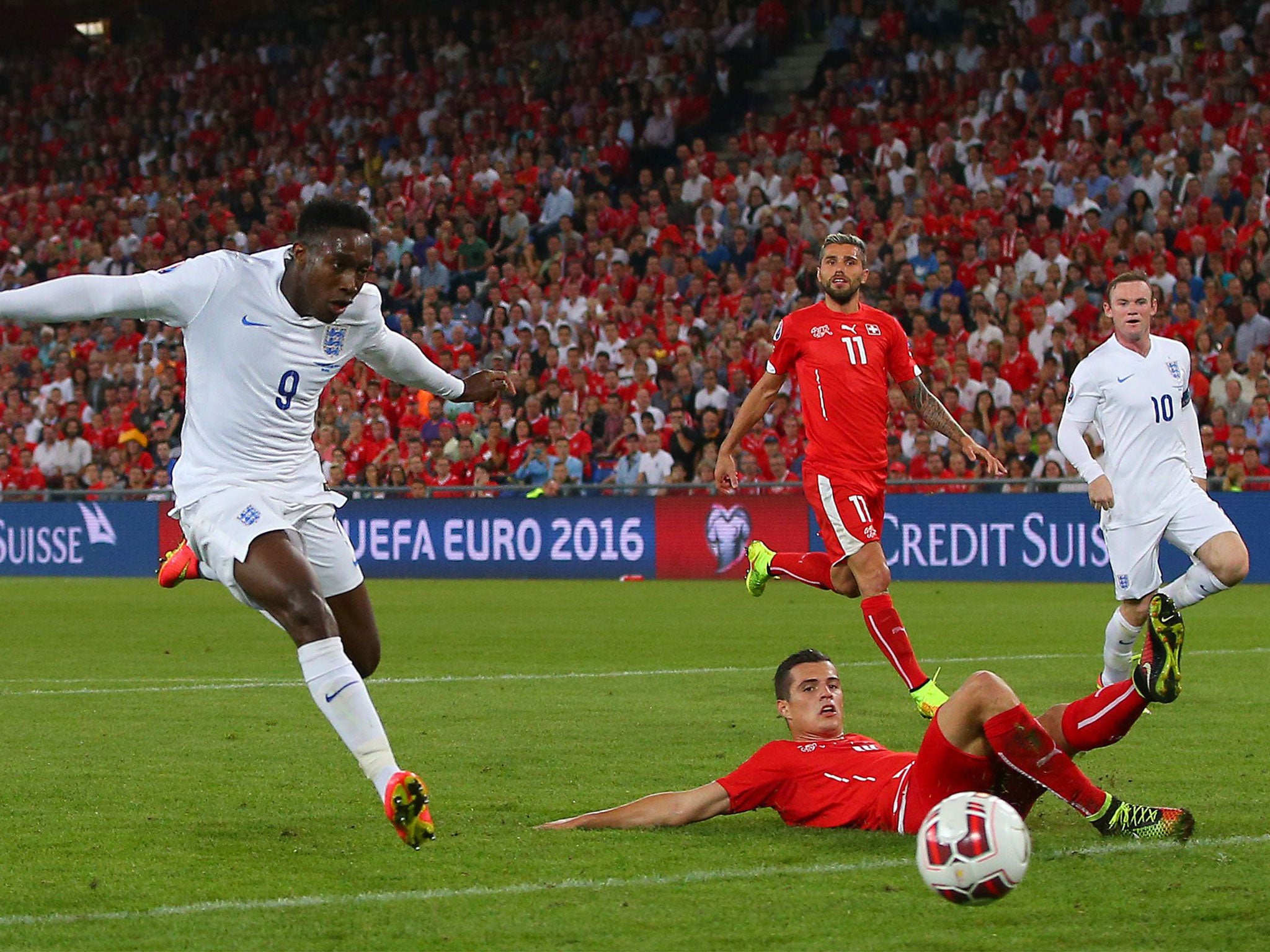 Danny Welbeck puts England one up against Switzerland