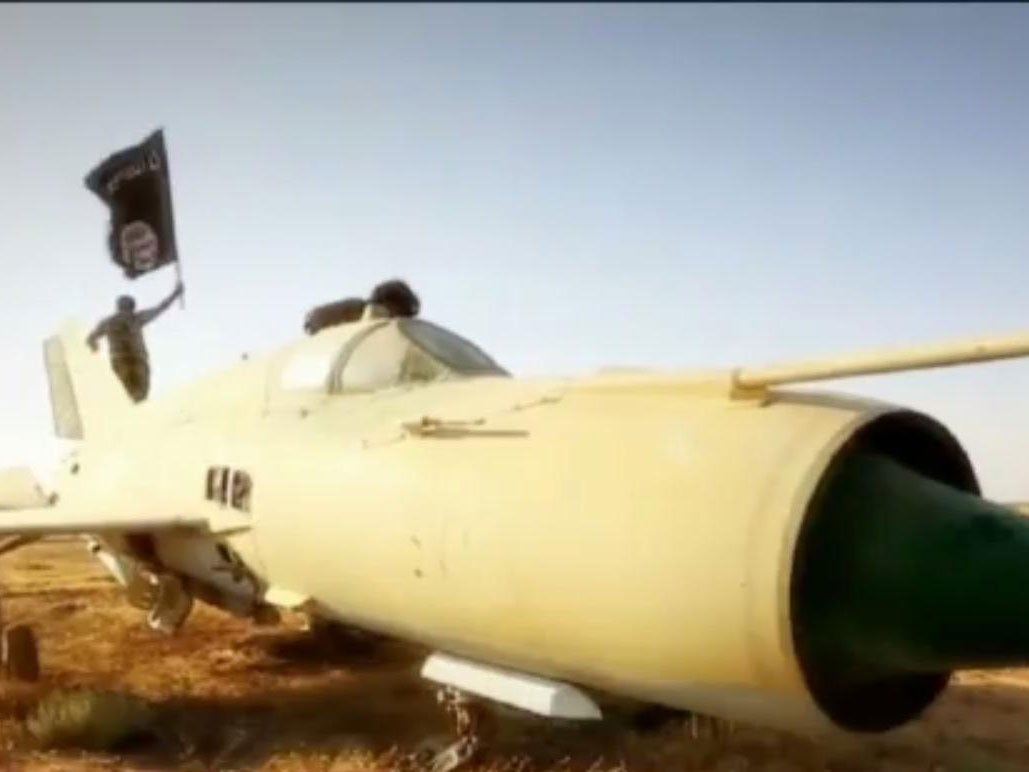 A captured jet at the al-Tabqa air base