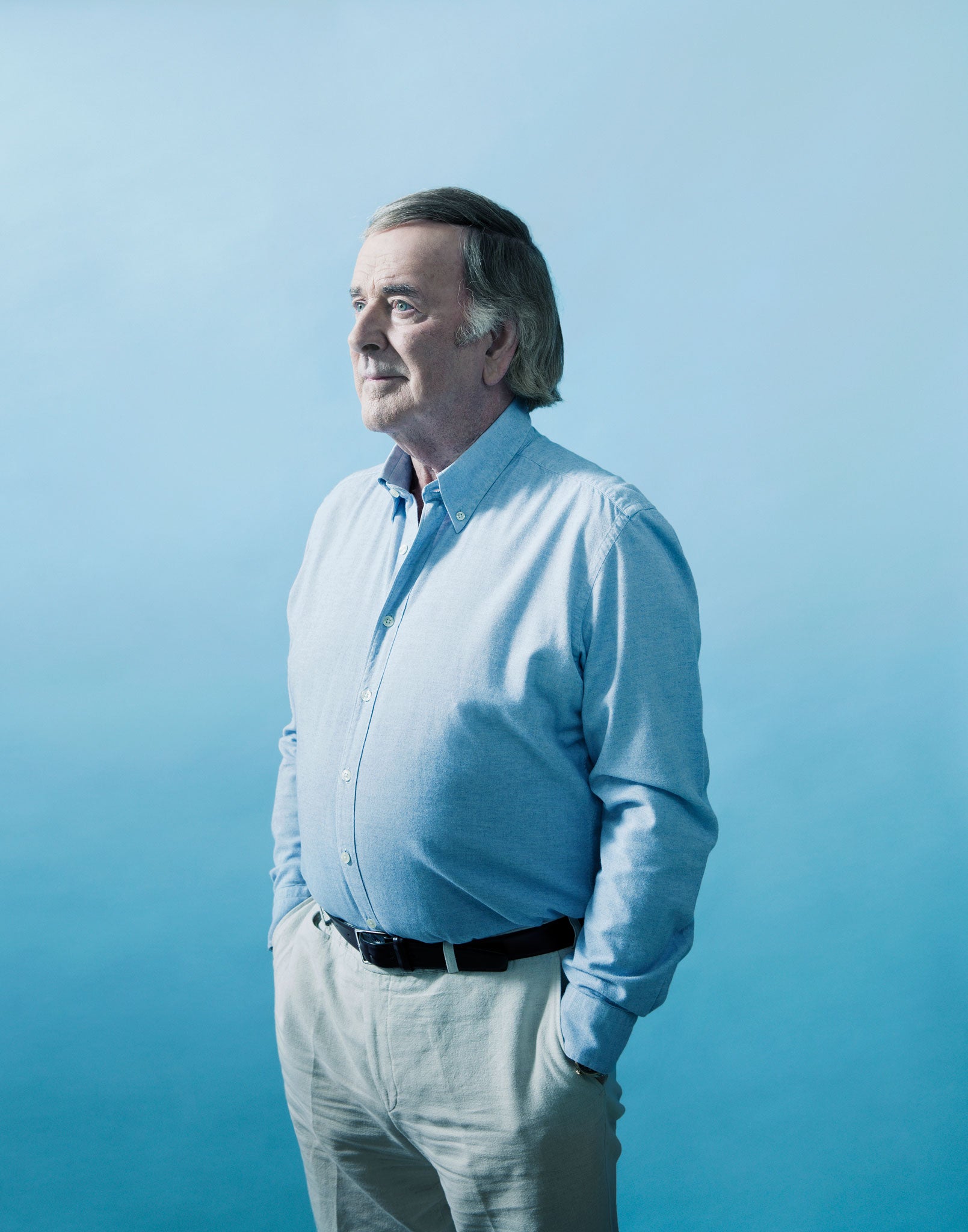 Terry Wogan presented the Eurovision Song Contest from 1971 to 1998