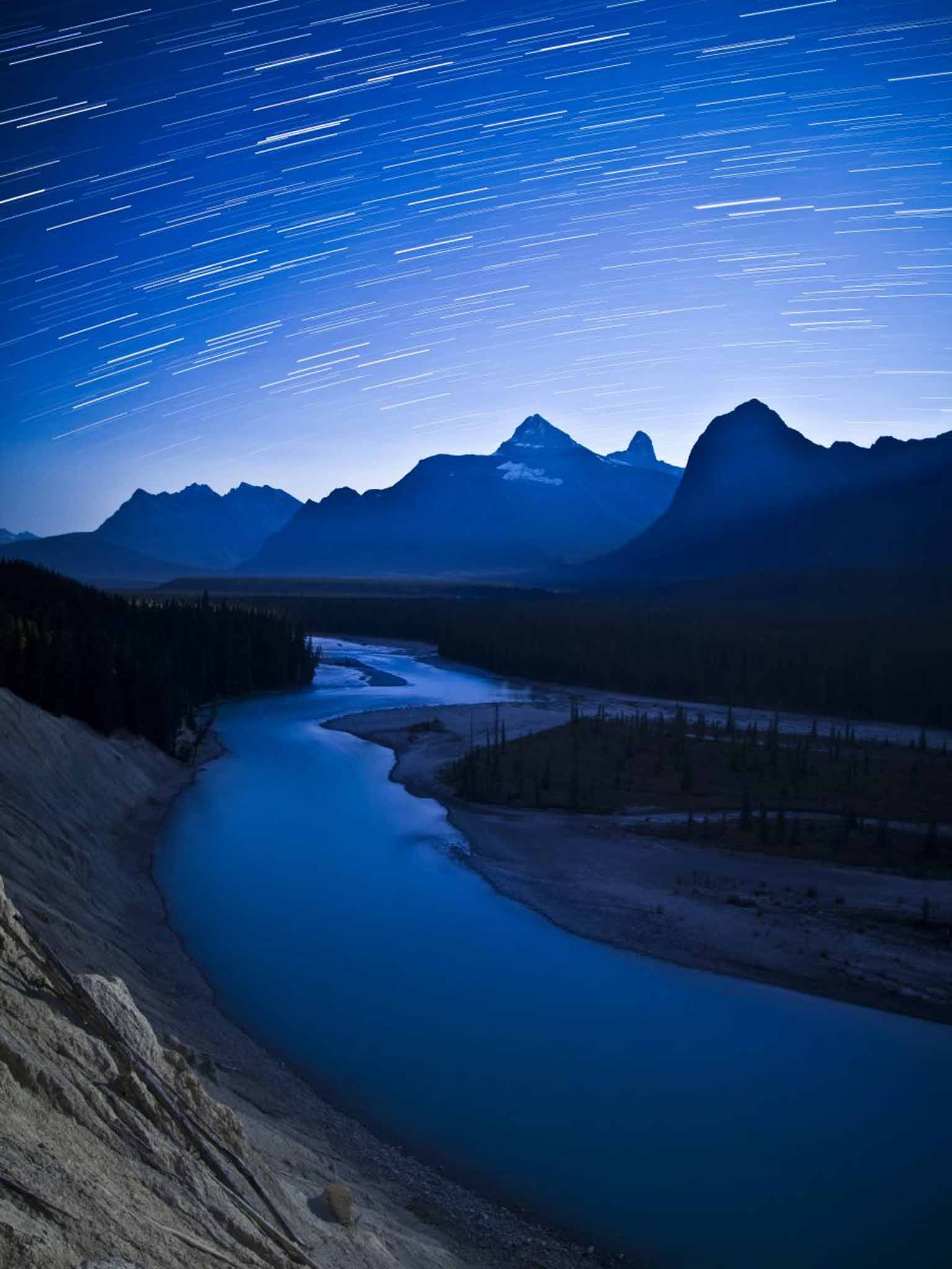 Starstruck: night sky at the Athabasca Valley in Canada's Jasper National Park