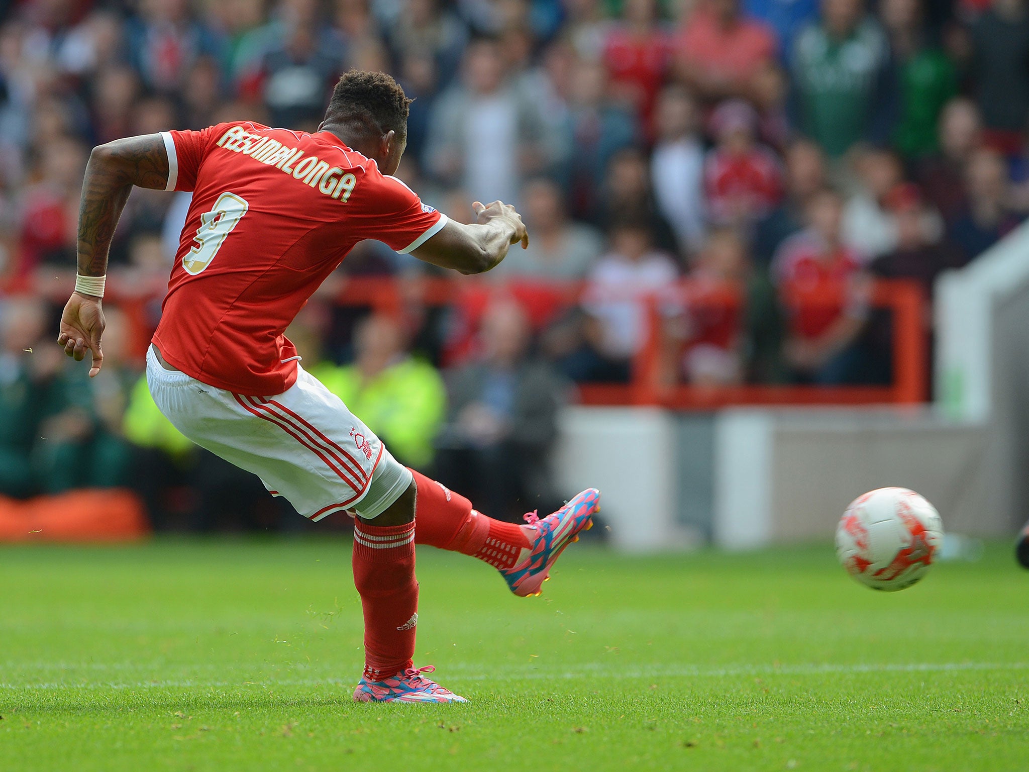 Britt Assombalonga puts Nottingham Forest ahead