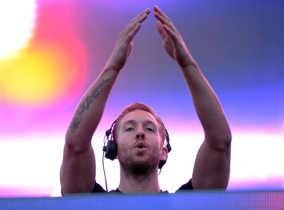 Calvin Harris claimed the top spot in this week's single charts