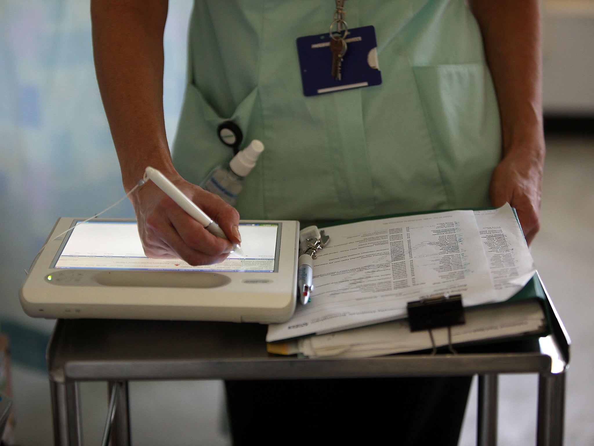 Nurses now must report and 'escalate' poor care to superiors