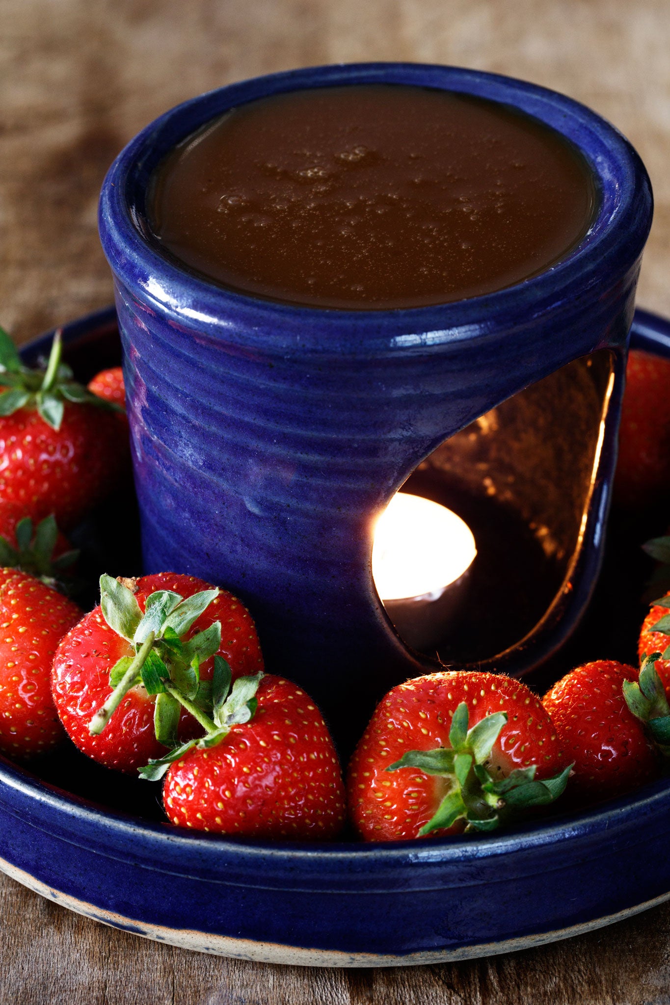 Great sharing dish: Strawberries with salted caramel fondue