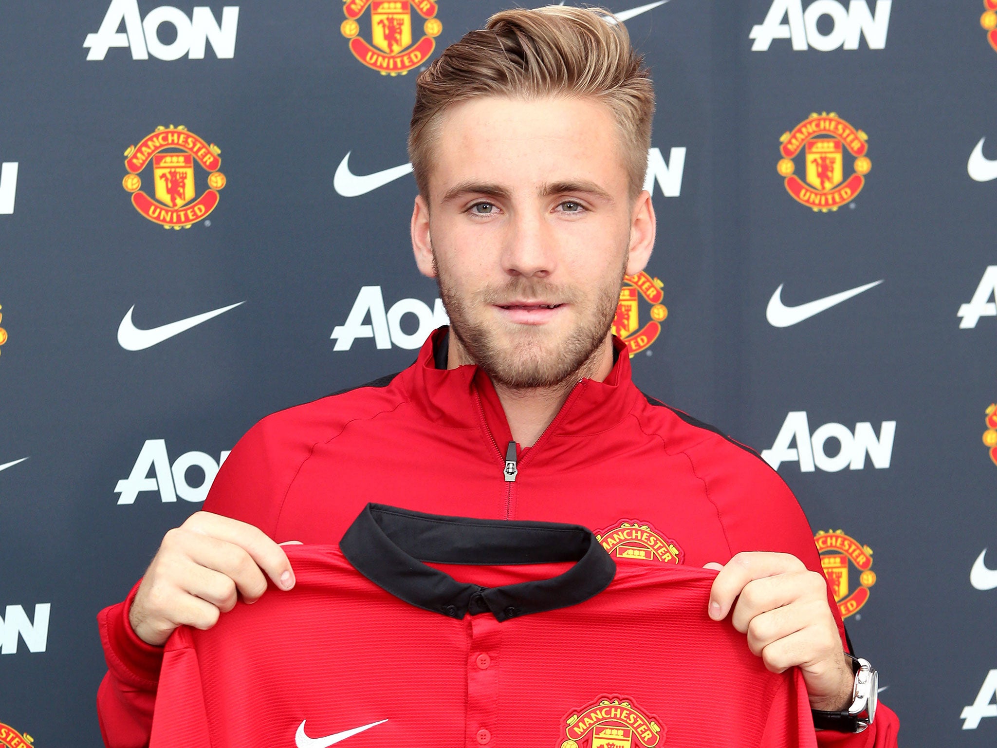 Born 12 July 1995 (19). Left-back. A graduate of Southampton’s youth system, Shaw made his first-team debut for the club in January 2012, and signed his first professional contract in May that year before becoming a regular in the team. Signed by United f