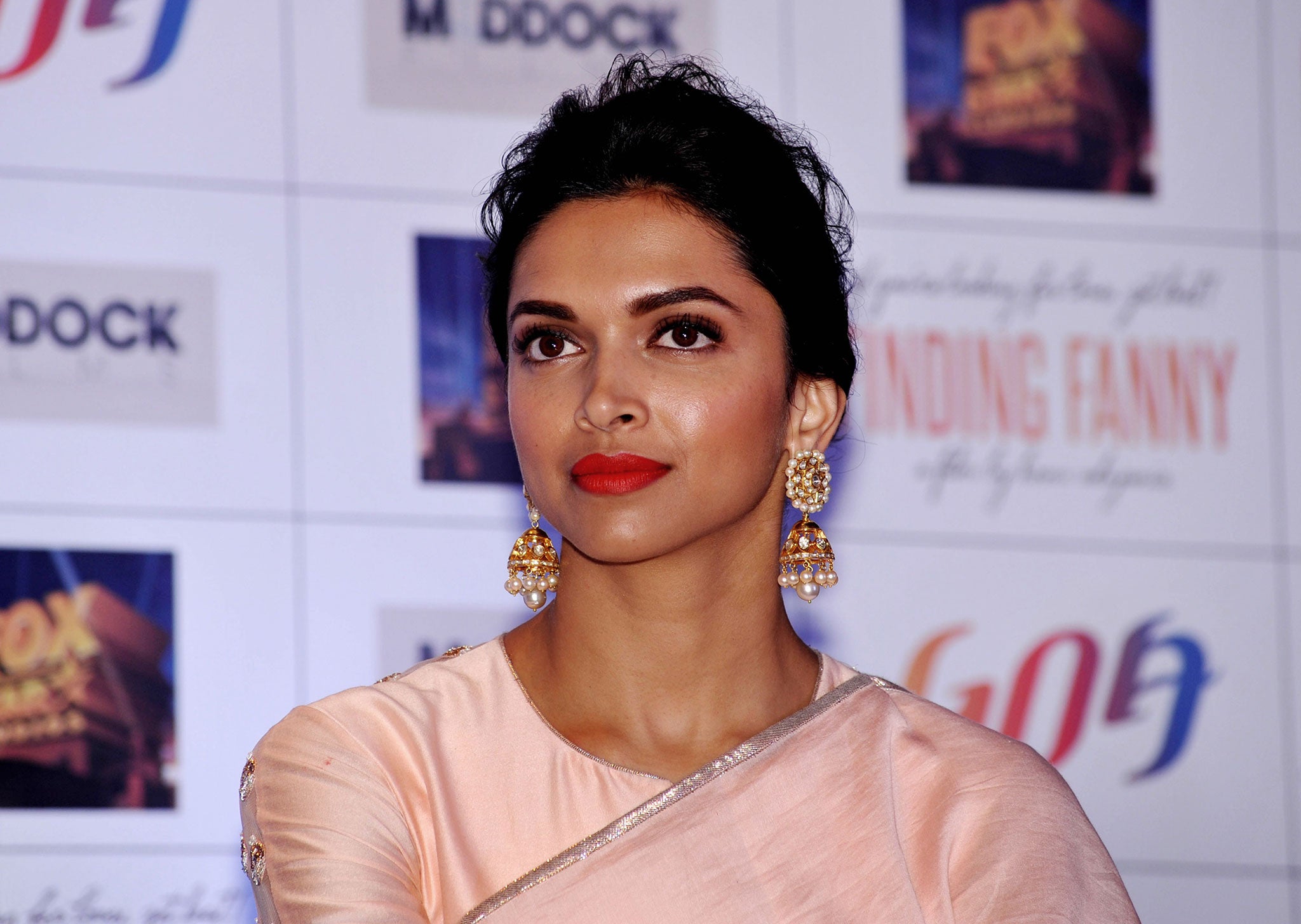 Bollywood Actress Deepika Padukone Responds To Indian Politician 5737