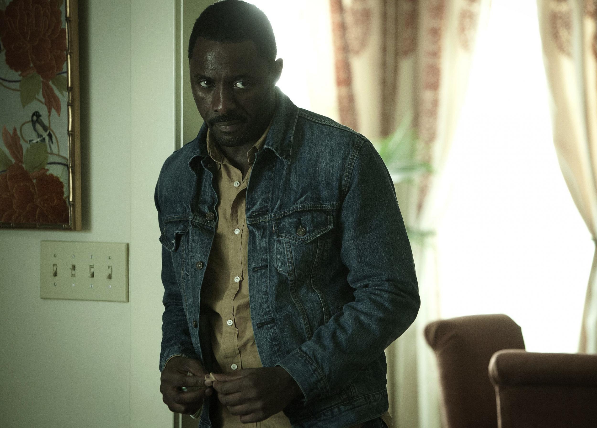 Elba stars as unstable escaped convict Colin Evans in 2014 thriller No Good Deed