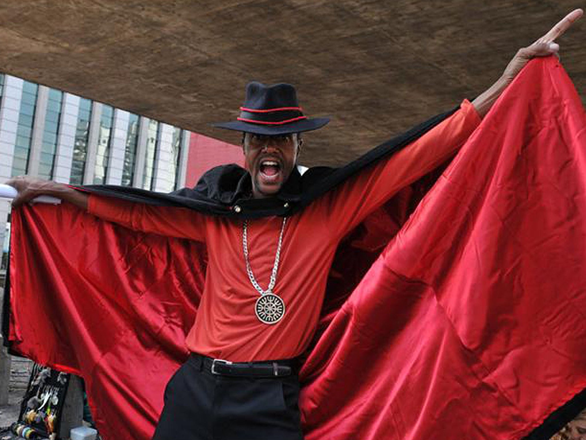 Toninho do Diabo (Little Tony the devil), who is running in
the Brazilian elections and pledges to ‘send corrupt
politicians to hell’