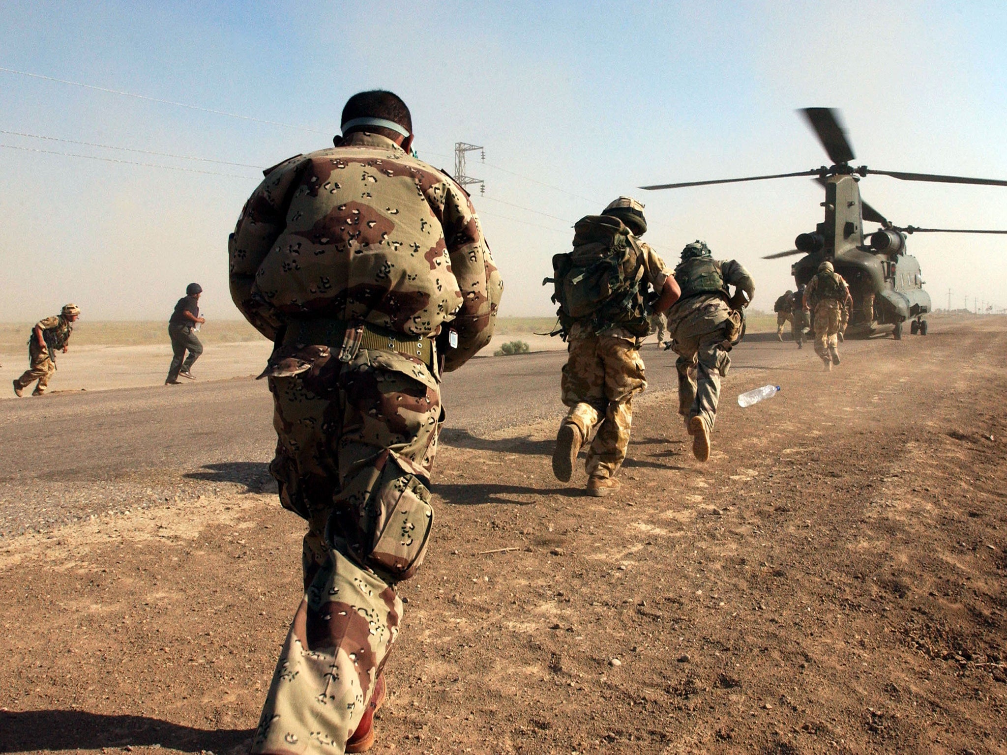 File: British soldiers in Iraq