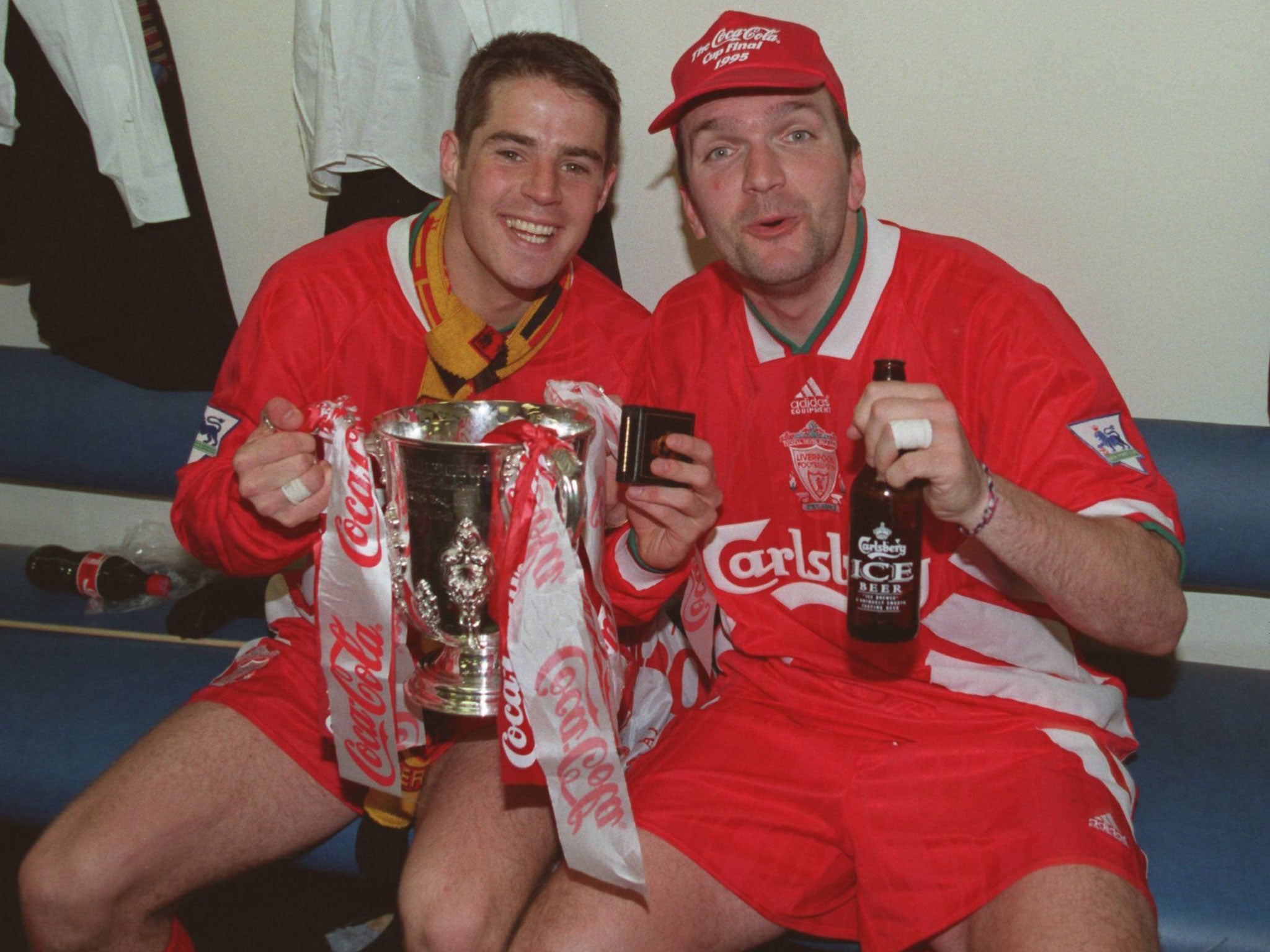 Neil Ruddock and Jamie Redknapp celebrate winning the League Cup in 1995