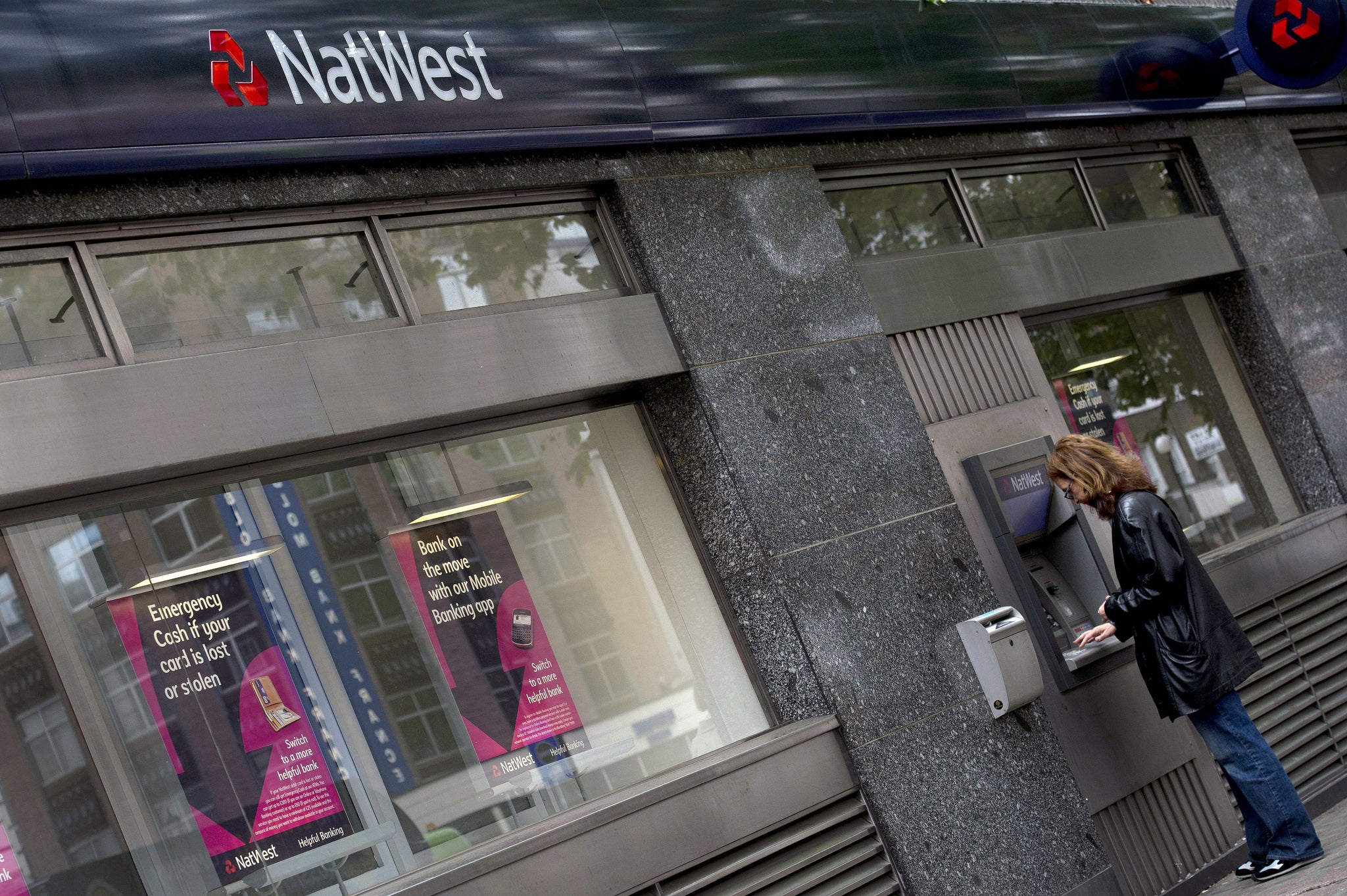 Customers with Natwest and RBS banks were unable to withdraw money from cash machines at other banks for two-and-a-half hours