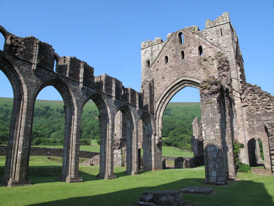 Llanthony Priory