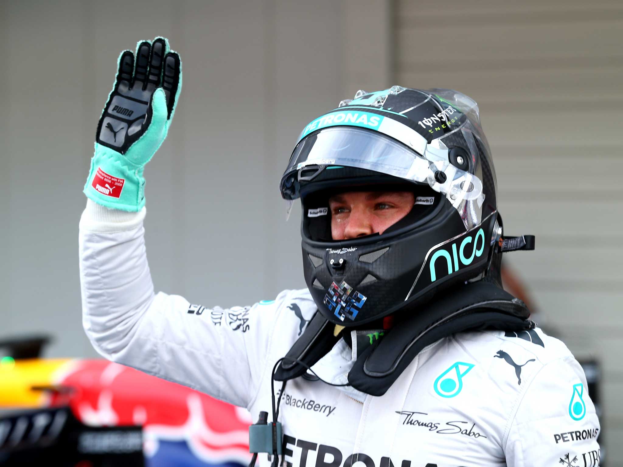 Nico Rosberg sealed what could prove to be a crucial pole position ahead of Sunday's Japanese Grand Prix