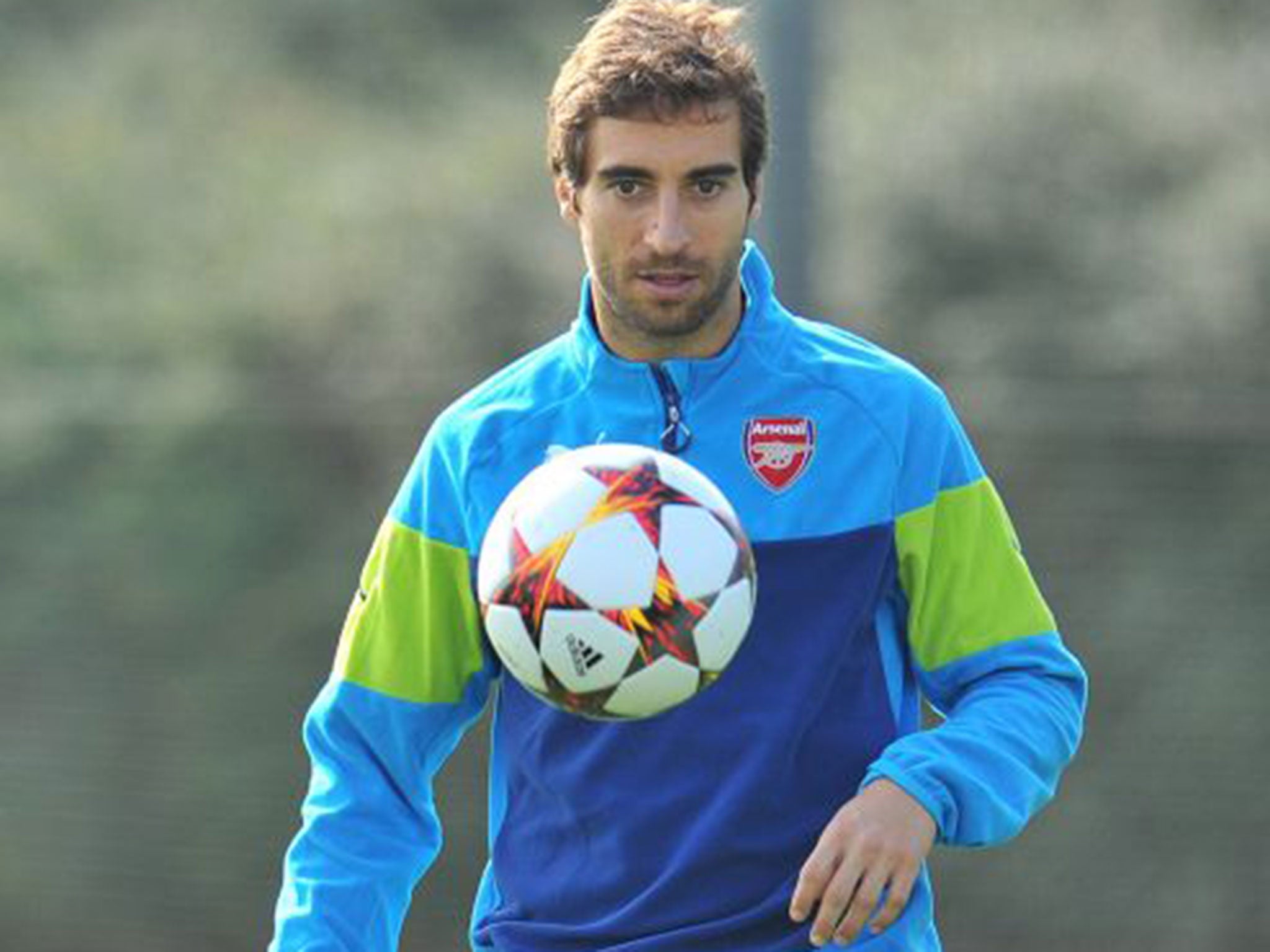 Mathieu Flamini trains with Arsenal