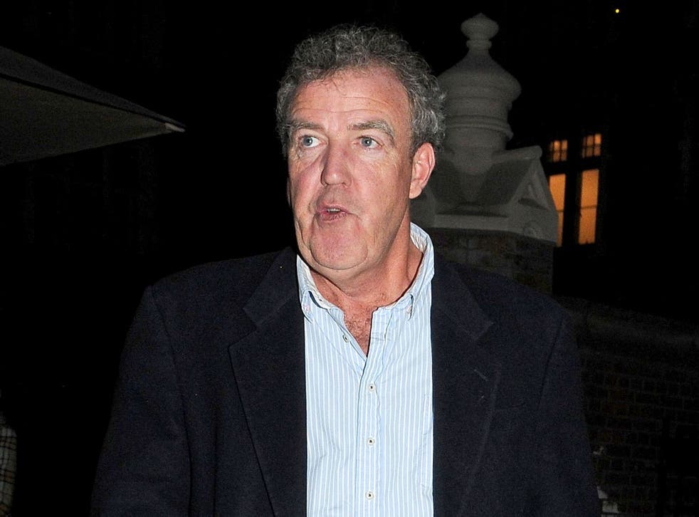 Jeremy Clarkson Hid Under His Bed To Avoid Angry Argentinian Mob Who Attacked His Hotel After Number Plate Coincidence The Independent The Independent