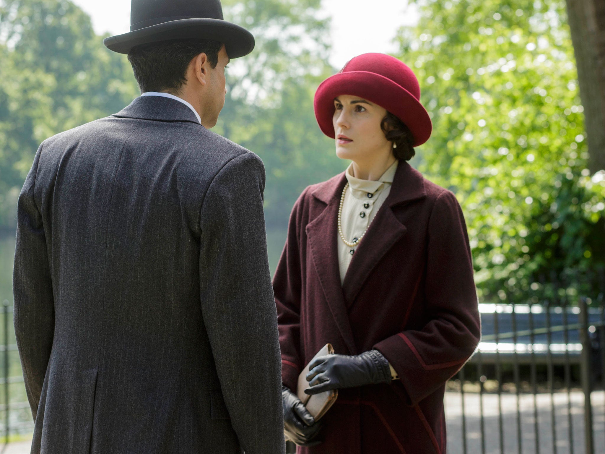 Lord Gillingham and Lady Mary seem to have a heated discussion in Downton Abbey series 5