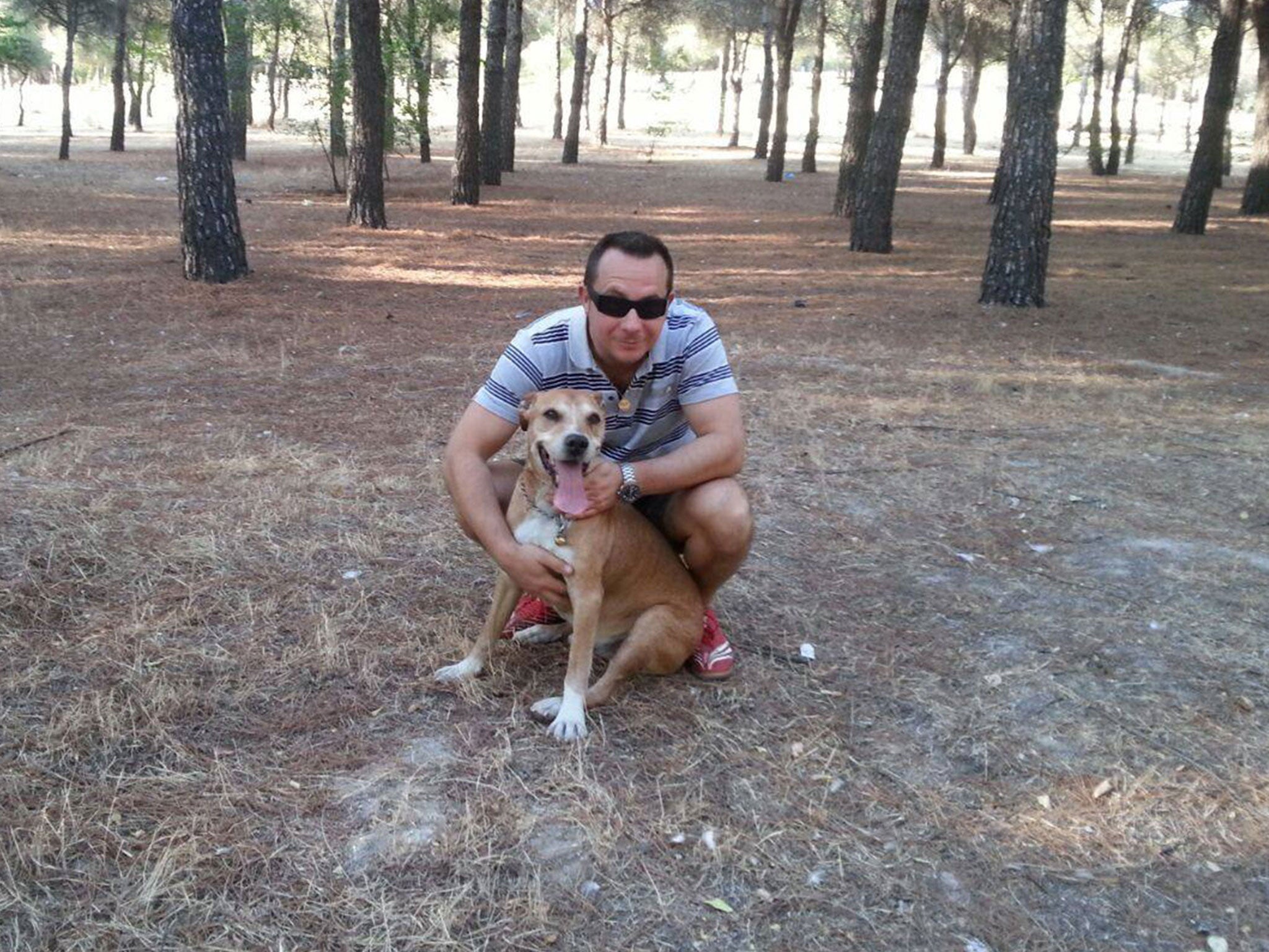 Javier Limon Romero, the husband of the Spanish nurse with Ebola, has started a campaign to stop his dog from being put down 