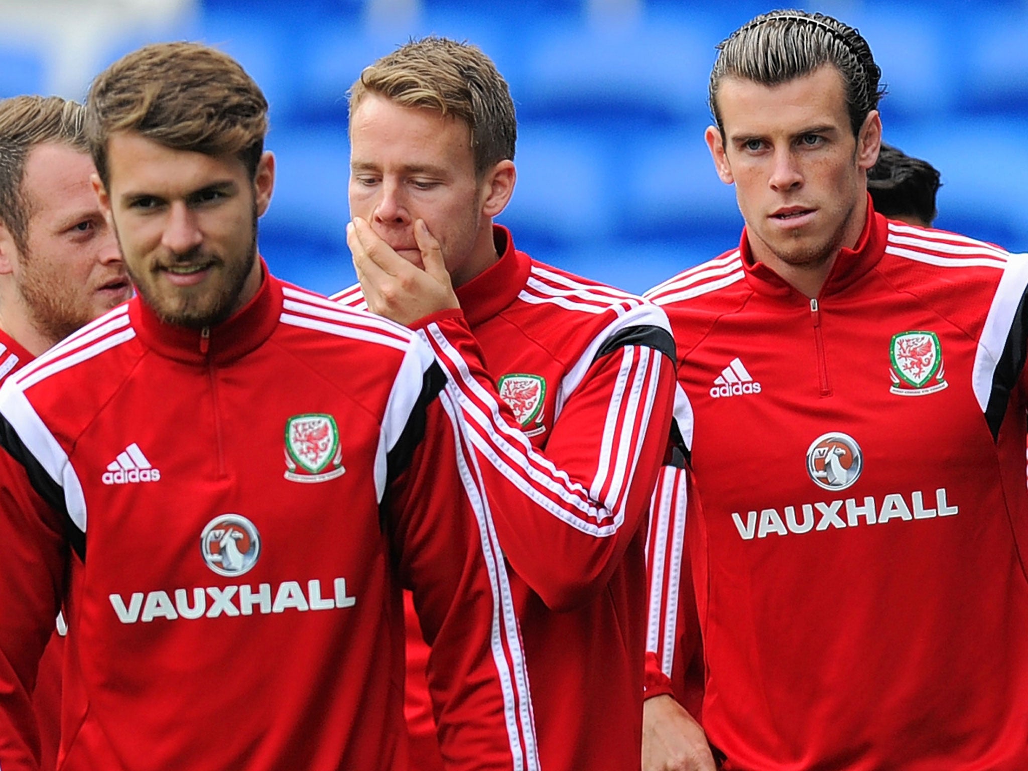 Aaron Ramsey (left) and Gareth Bale during Wales' training