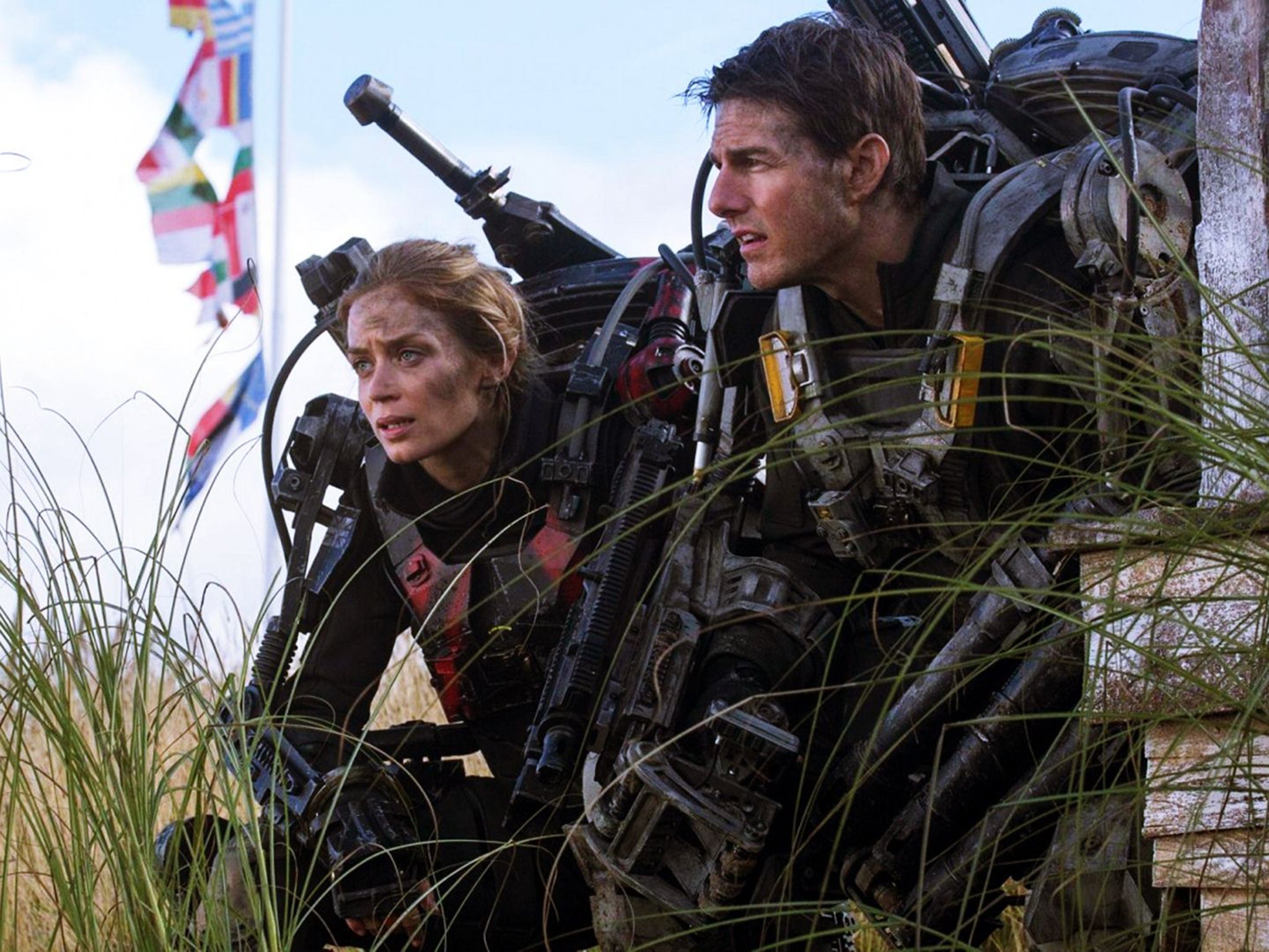 Edge of Tomorrow, film still scene with Emily Blunt and Tom Cruise