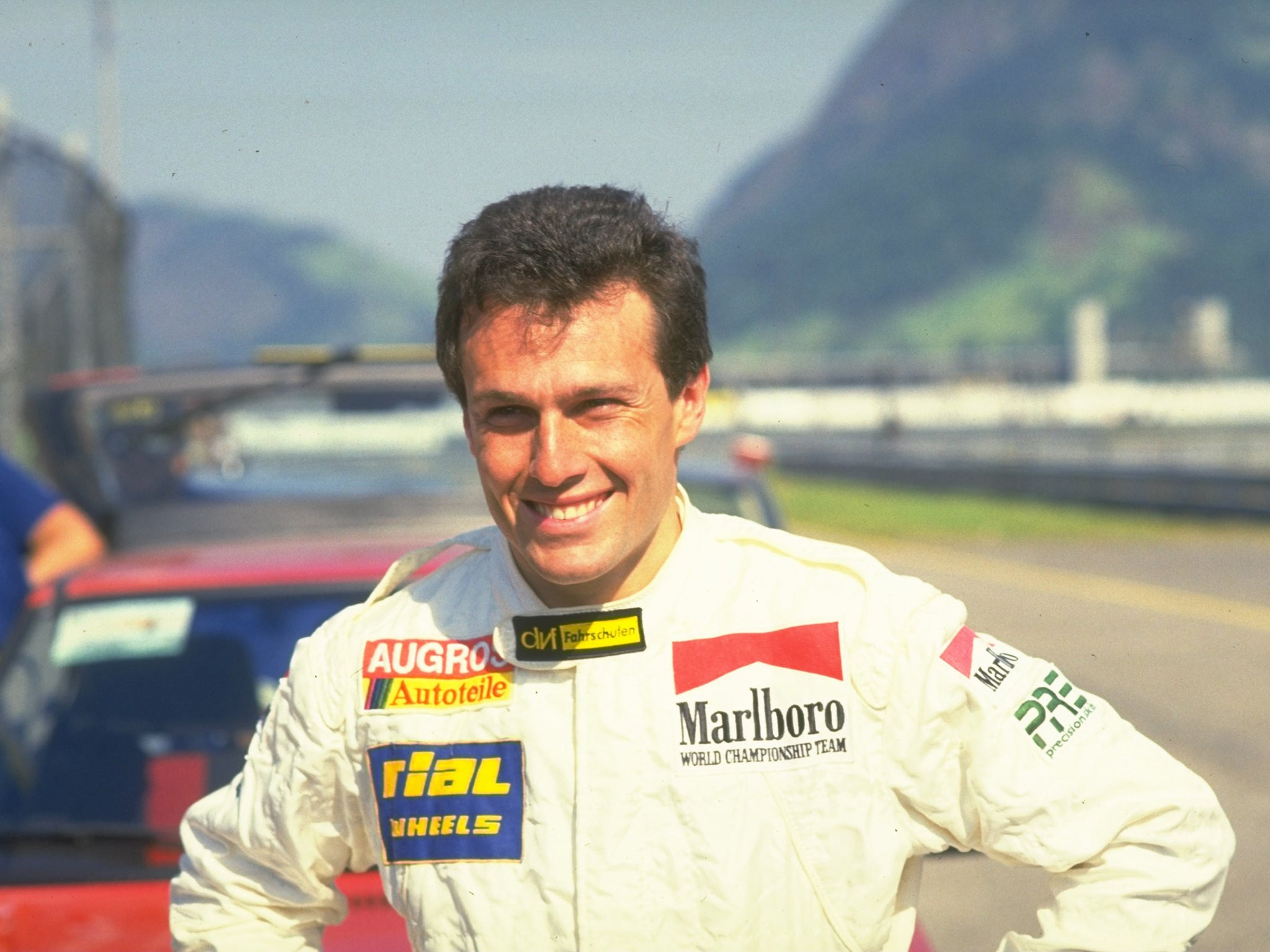De Cesaris in 1988; he was able to enjoy a long career
thanks to funding from Marlboro