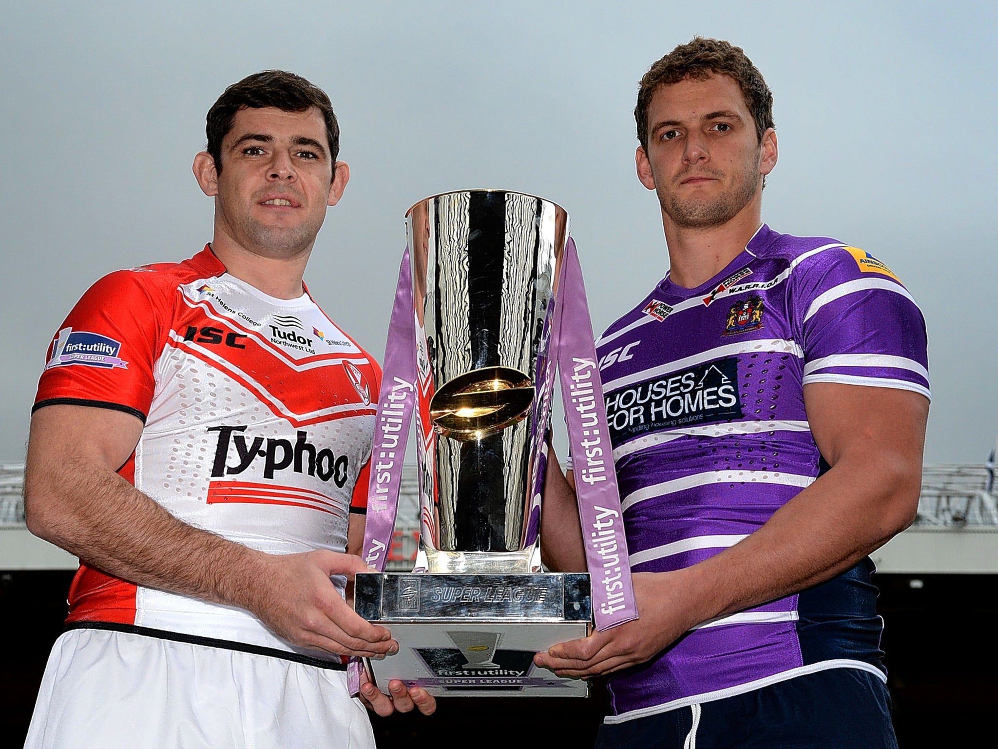 St Helens captain Paul Wellens (left) with Wigan counterpart Sean O'Loughlin