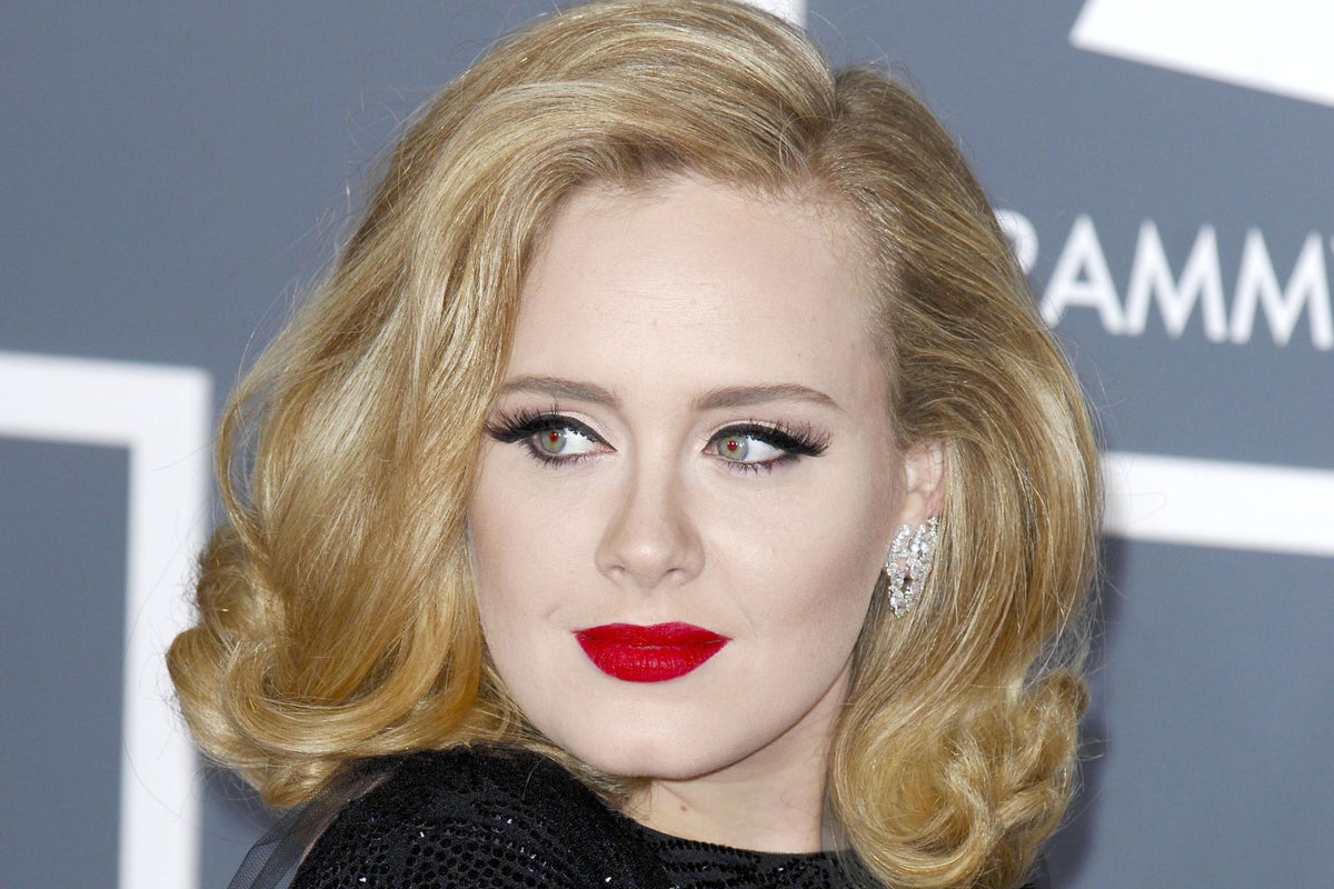 Adele 'in talks to sign £80m Sony deal' that would see singer given her ...