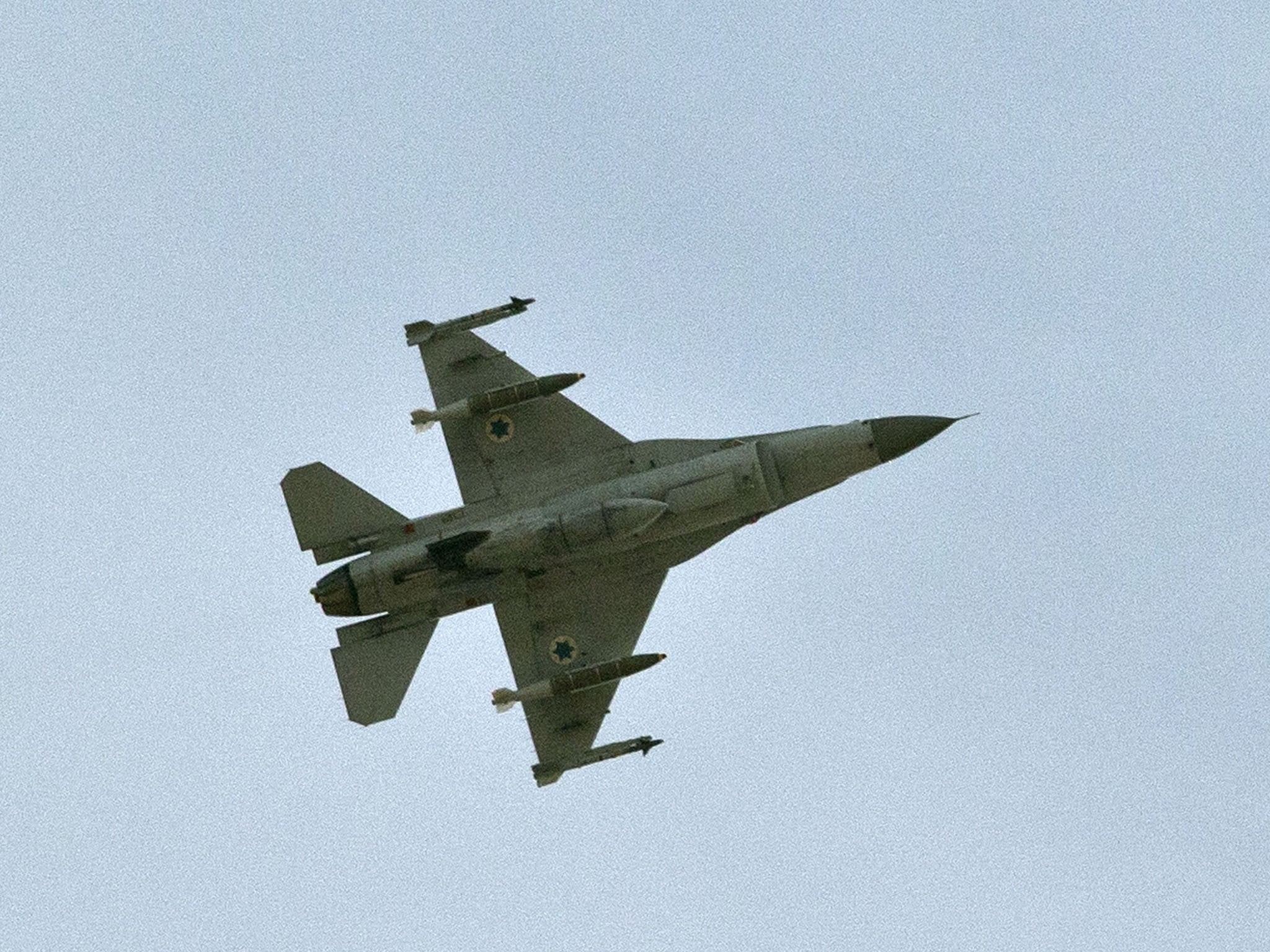 An F-16 jet.