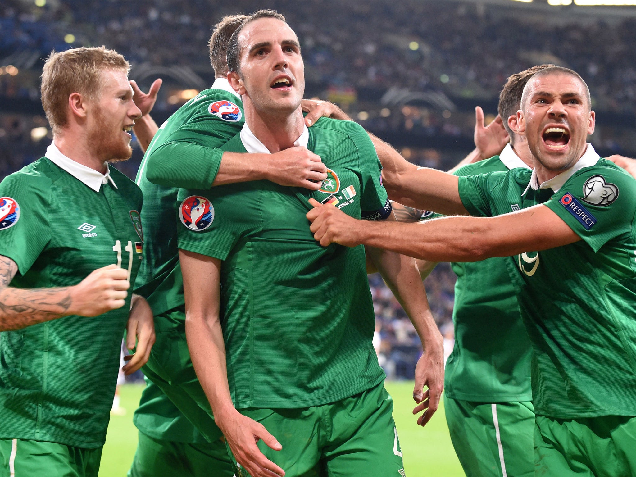 Republic of Ireland players celebrate John O'Shea's last-gasp equaliser