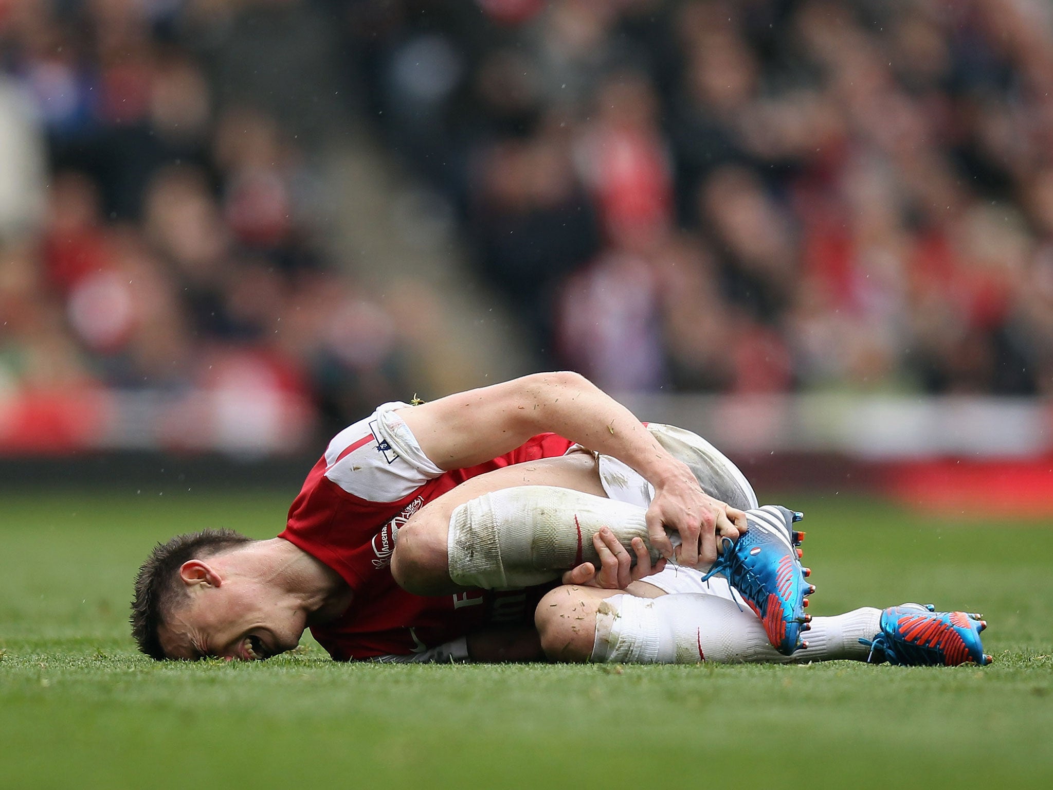 Laurent Koscielny has picked up an ankle injury and will miss the match against Hull