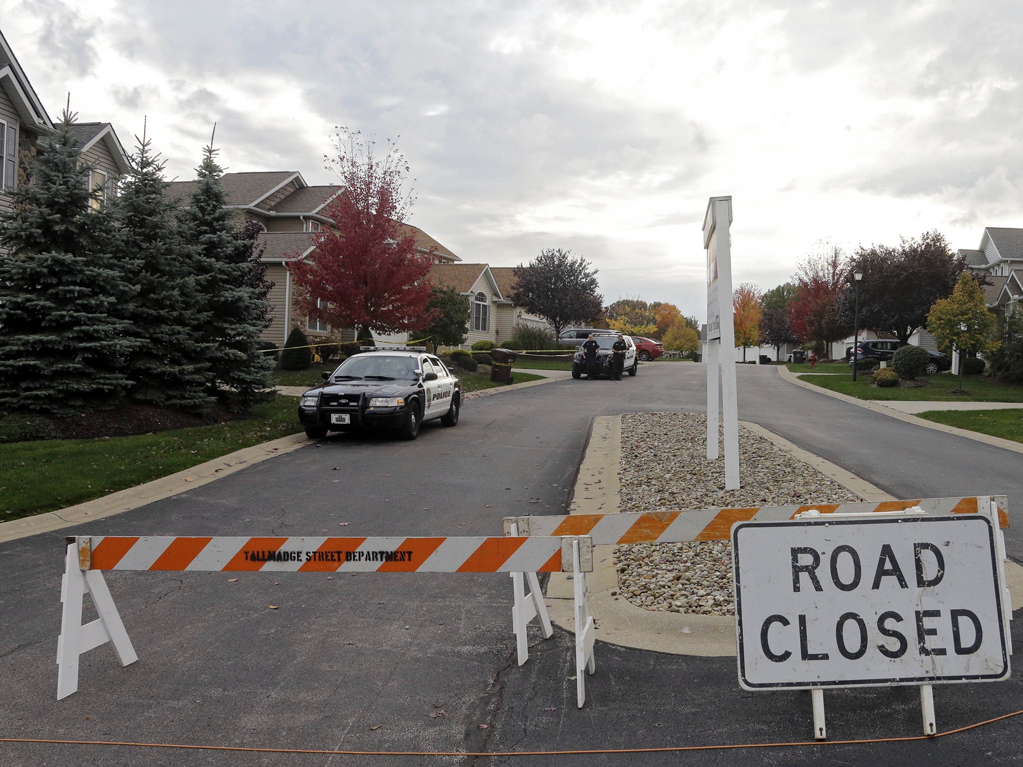 A police cordon in Tallmadge, Ohio, this week, where Ebola-infected nurse Amber Vinson stayed over the weekend