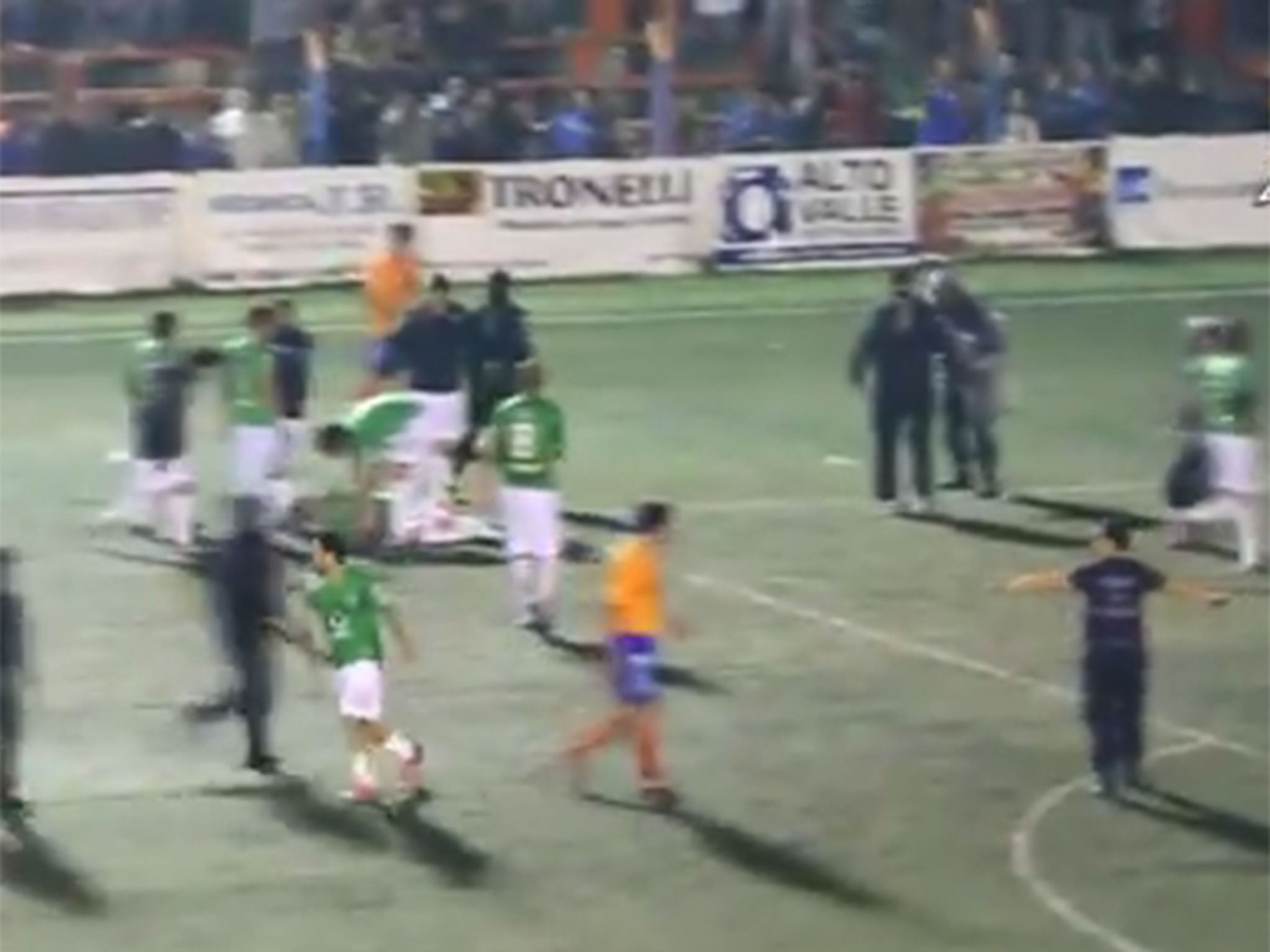 Football match in Argentina turns into a mass brawl