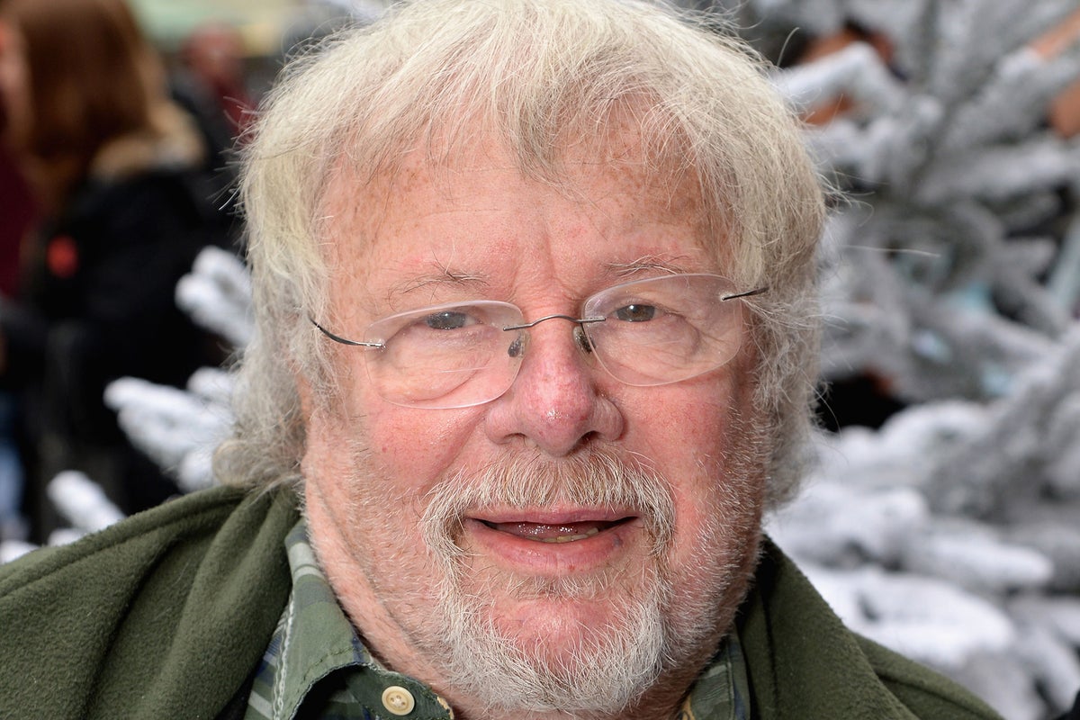Bill Oddie: Wildlife presenter and comedian dies aged 85