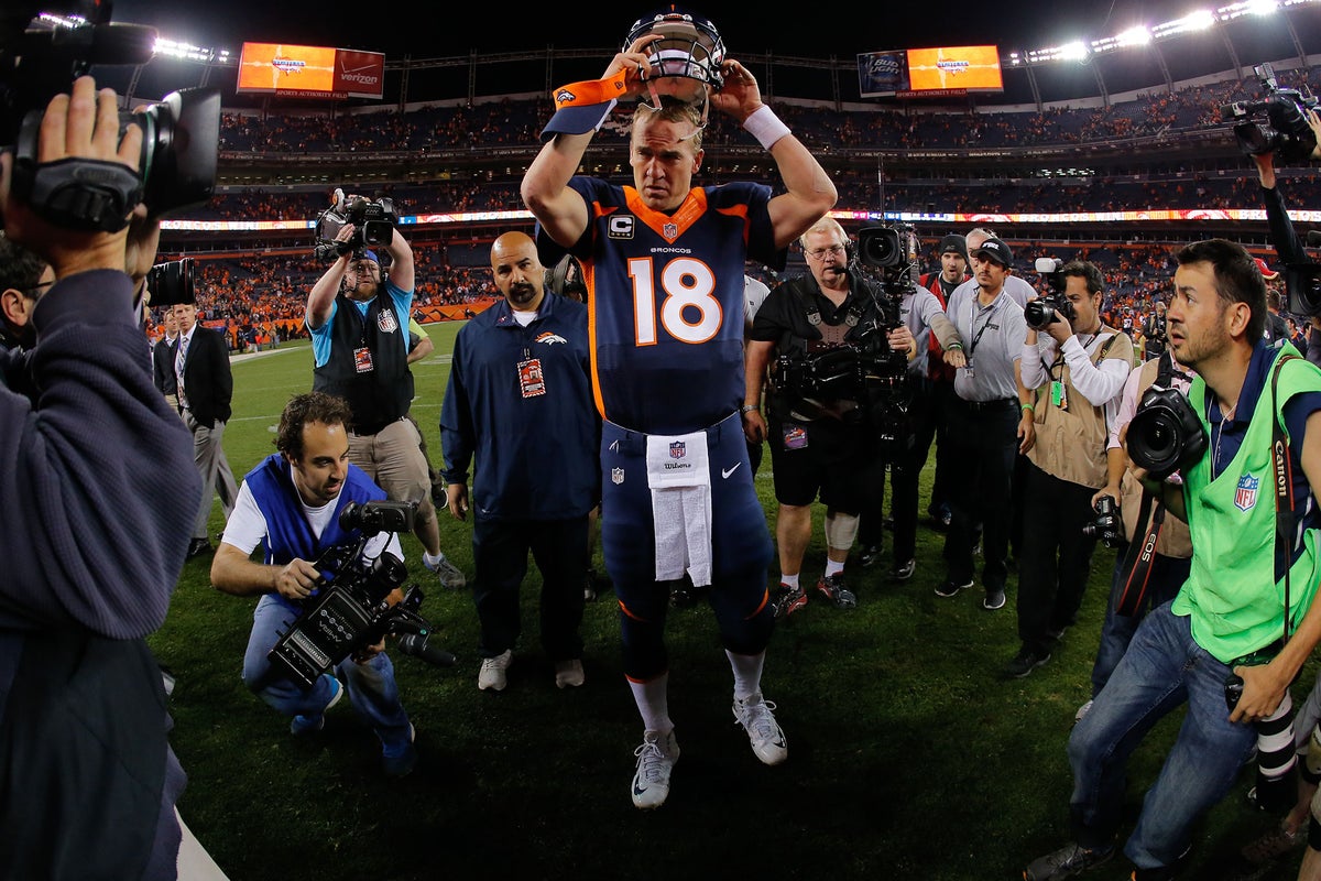 NFL round-up: Peyton Manning breaks Brett Favre's all-time touchdown ...