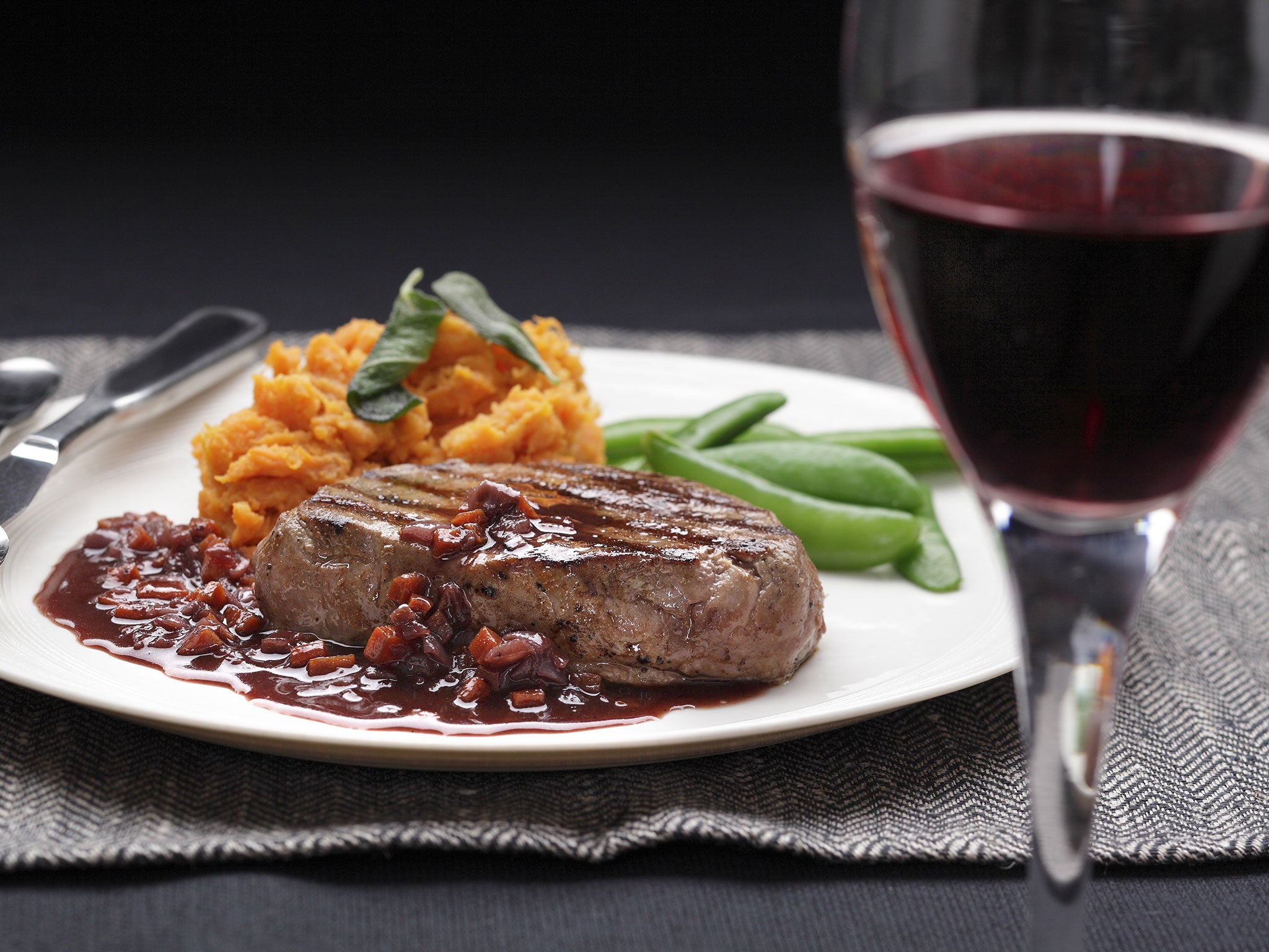 An excuse to tuck in: Alcohol and meat could aid male fertility