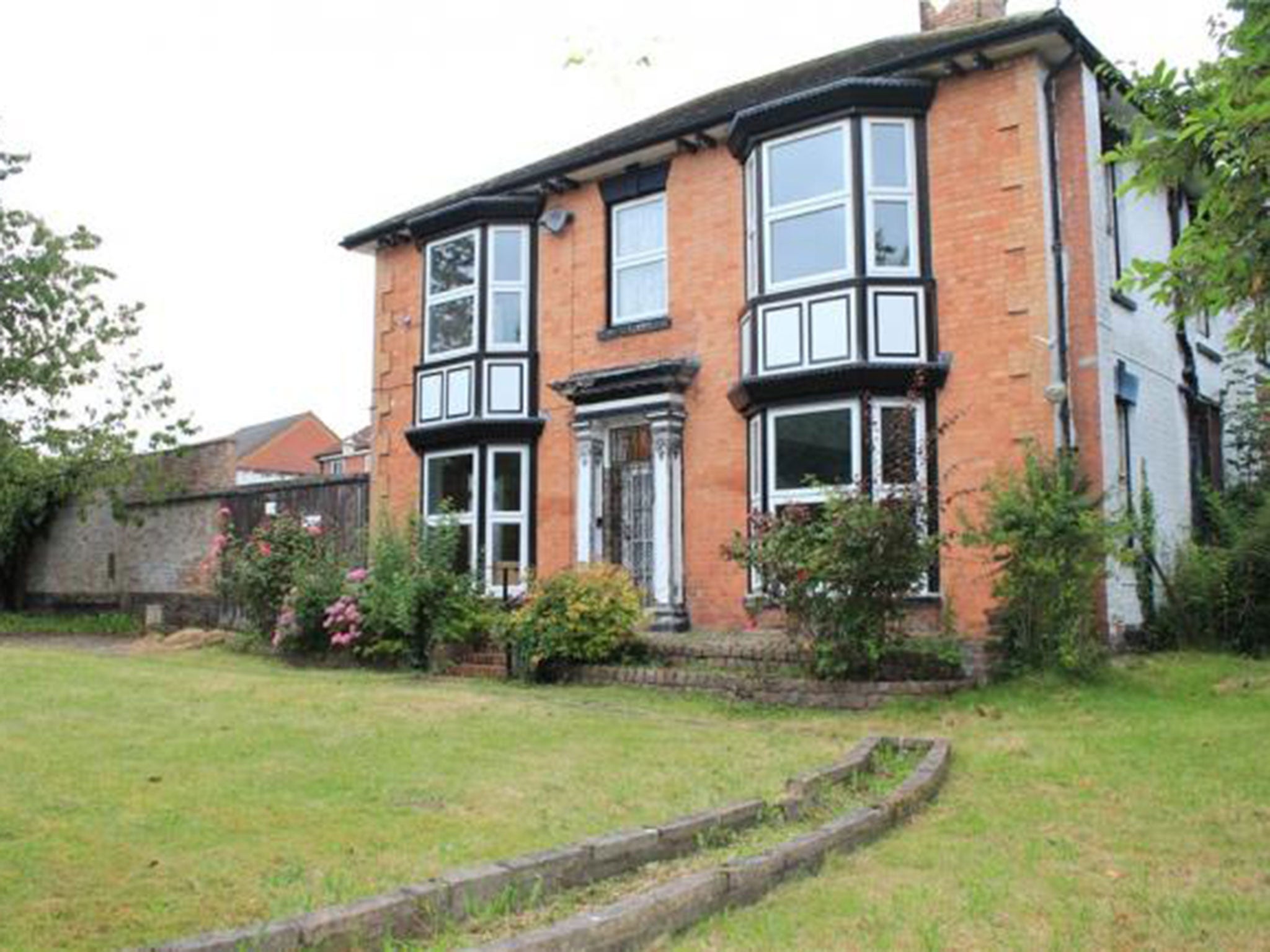 A seven bedroom detached house for sale for £275,000 in Louth, Lincolnshire (Pygott &amp; Crone)