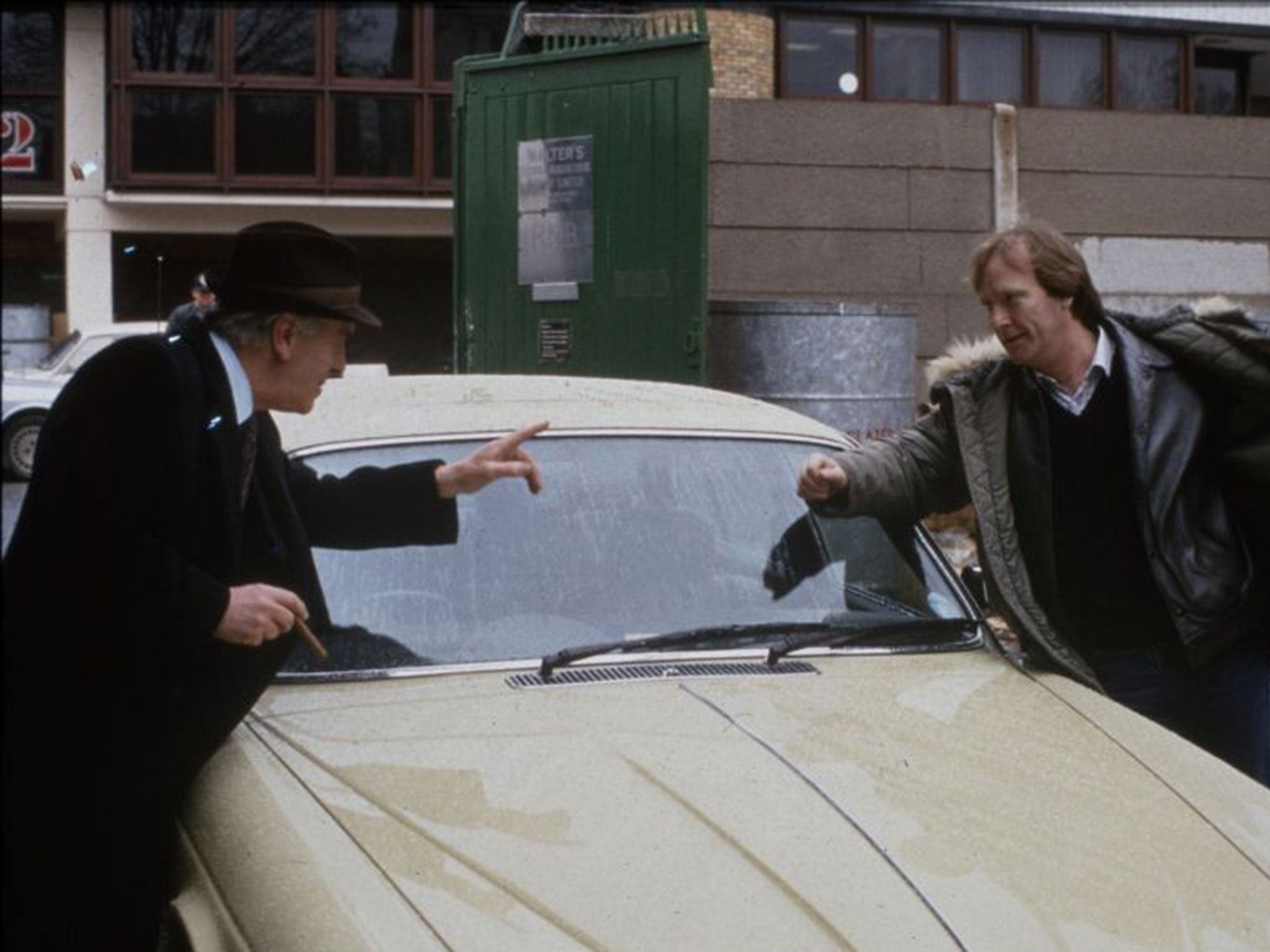 If you think that the kind of car dealer portrayed in Minder by Arthur Daley has been consigned to history, think again. If you can haggle on the forecourt, you can get massive discounts on a new car, reckons What Car? The magazine's mystery shoppers this month managed to negotiate a discount of 31 per cent - a saving of £18, 650 - off the price of a BMW 7 Series as it was about to be replaced by a newer model