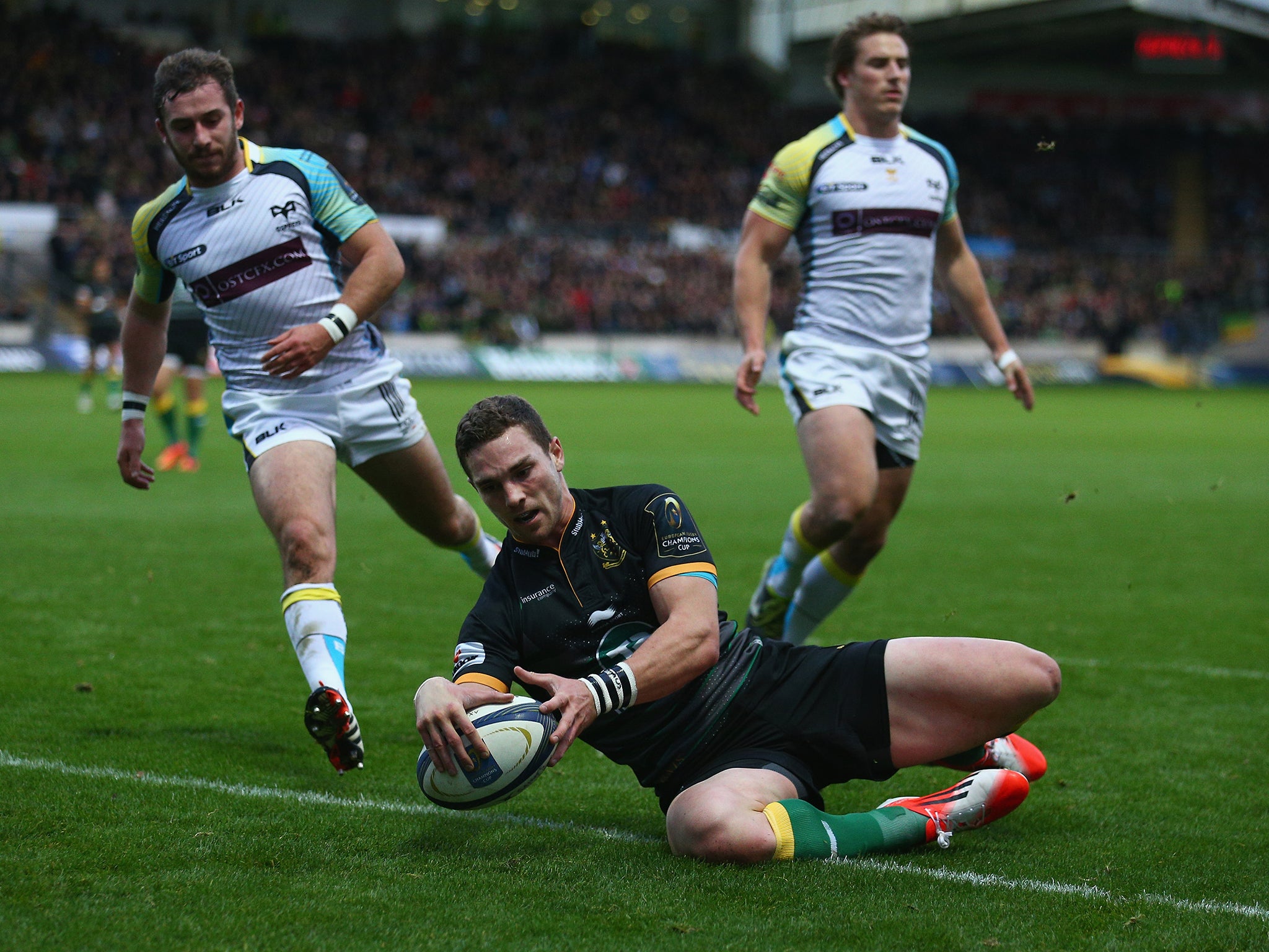 George North of Northampton Saints scores the first try during the European Rugby Champions Cup Pool 5 match between Northampton Saints and Ospreys