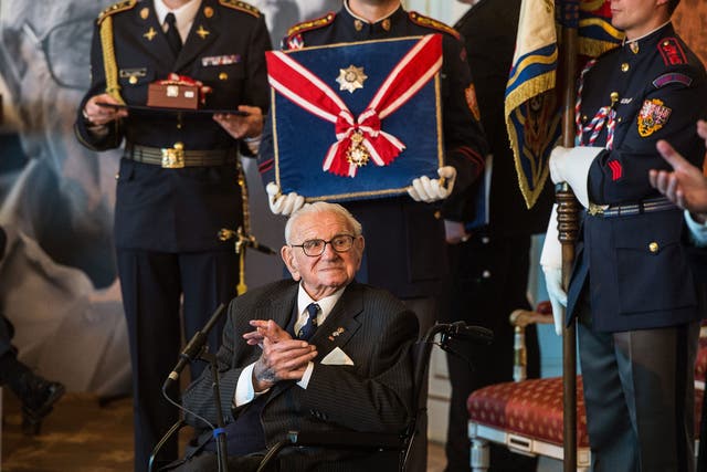 Winton, aged 105, presented with Order of the White Lion by the Czech president in Prague