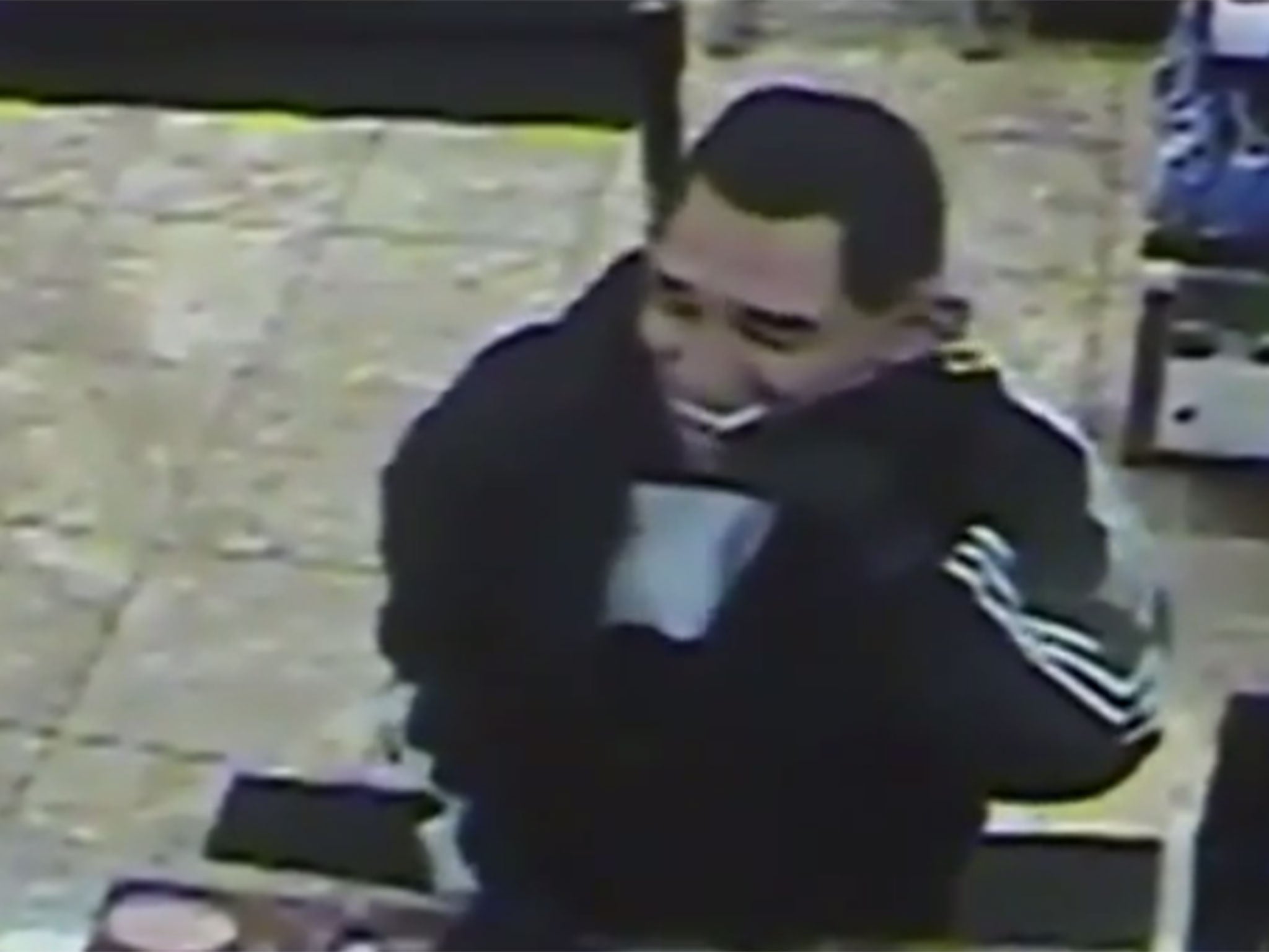 Man wearing Barack Obama mask robs Dunkin' Donuts store in ...