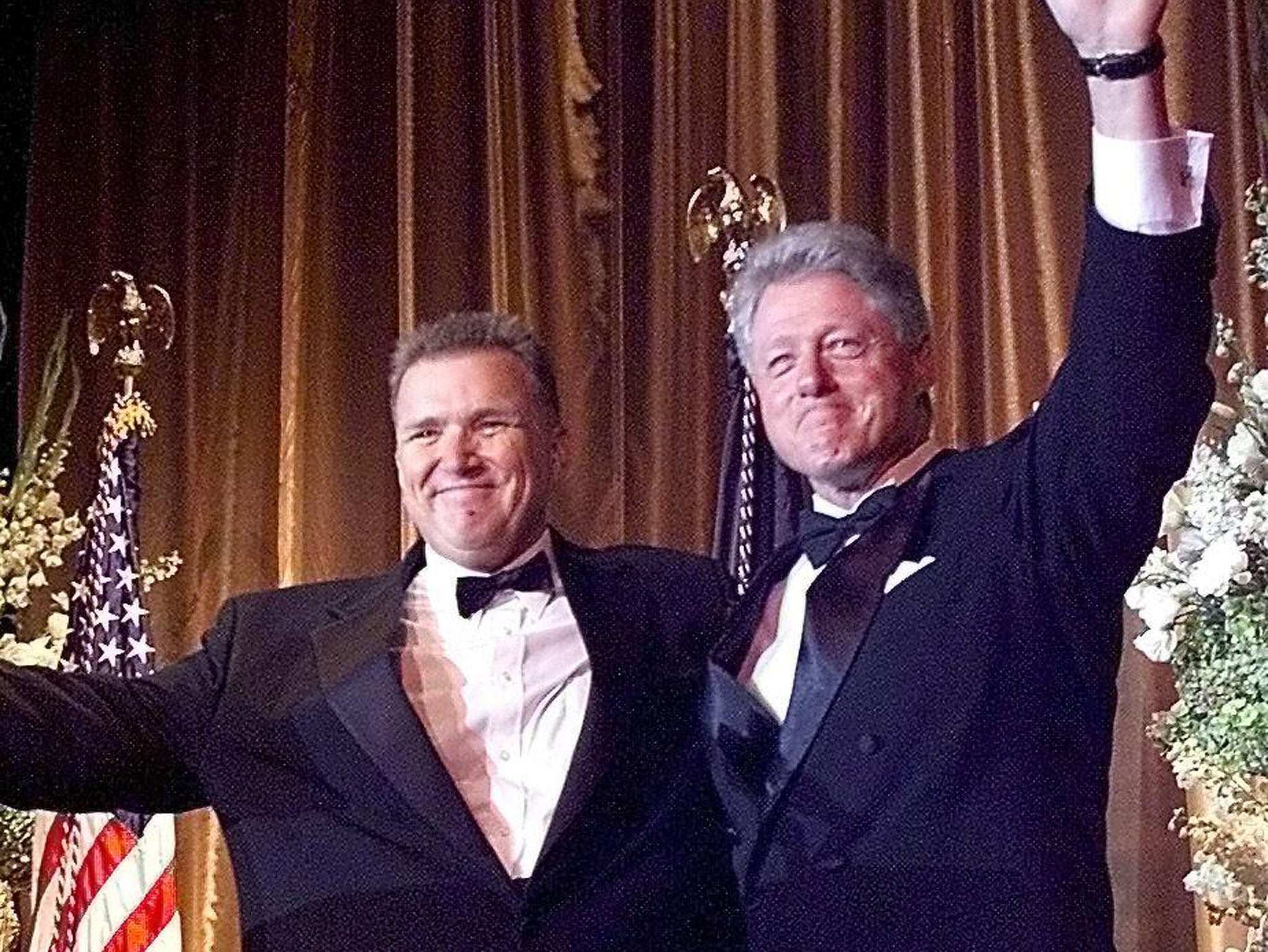 David Mixner and Bill Clinton at an Access Now for Gay and Lesbian Equality dinner in 1999
