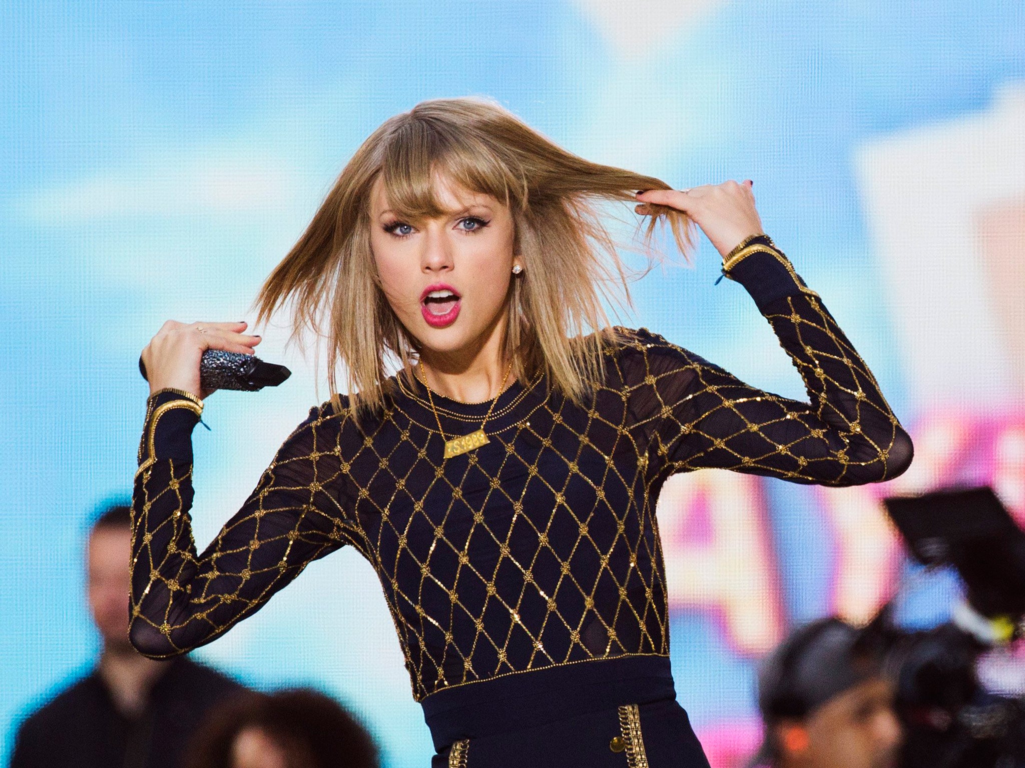Singer Taylor Swift performs on ABC's 'Good Morning America' to promote her new album '1989' in New York