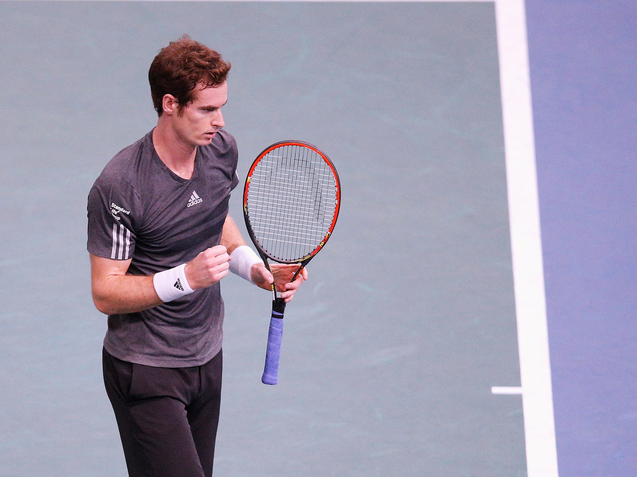 Andy Murray celebrates a point against Grigor Dimitrov