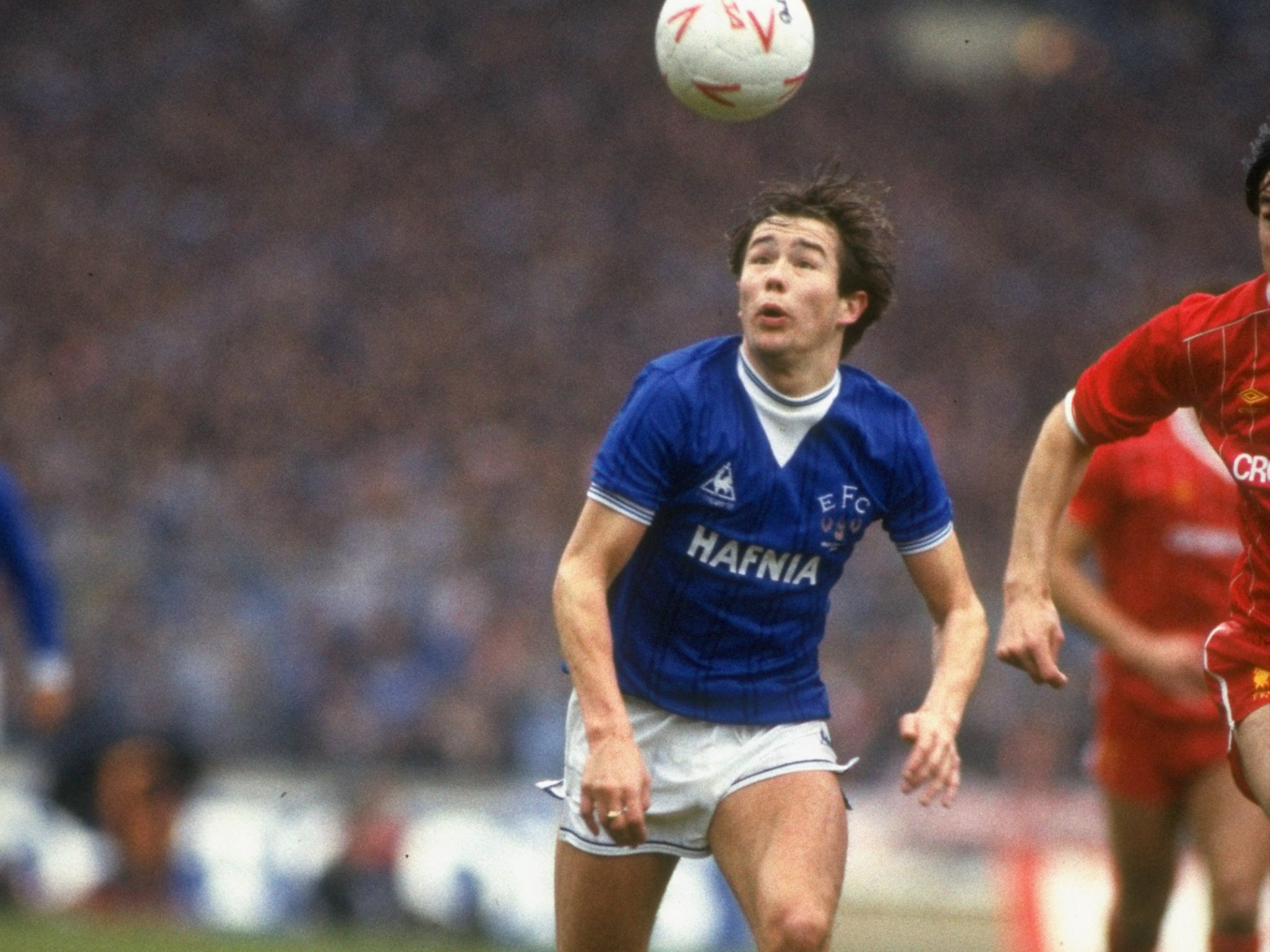 Adrian Heath of Everton in action during the Milk Cup Final against Liverpool