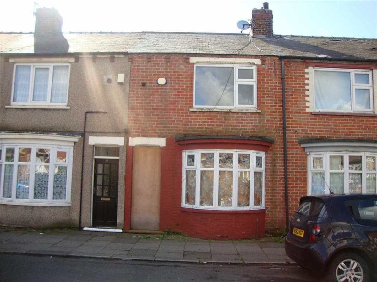 Britain’s cheapest house goes on sale for £1 but is bought for more than £19,000 The