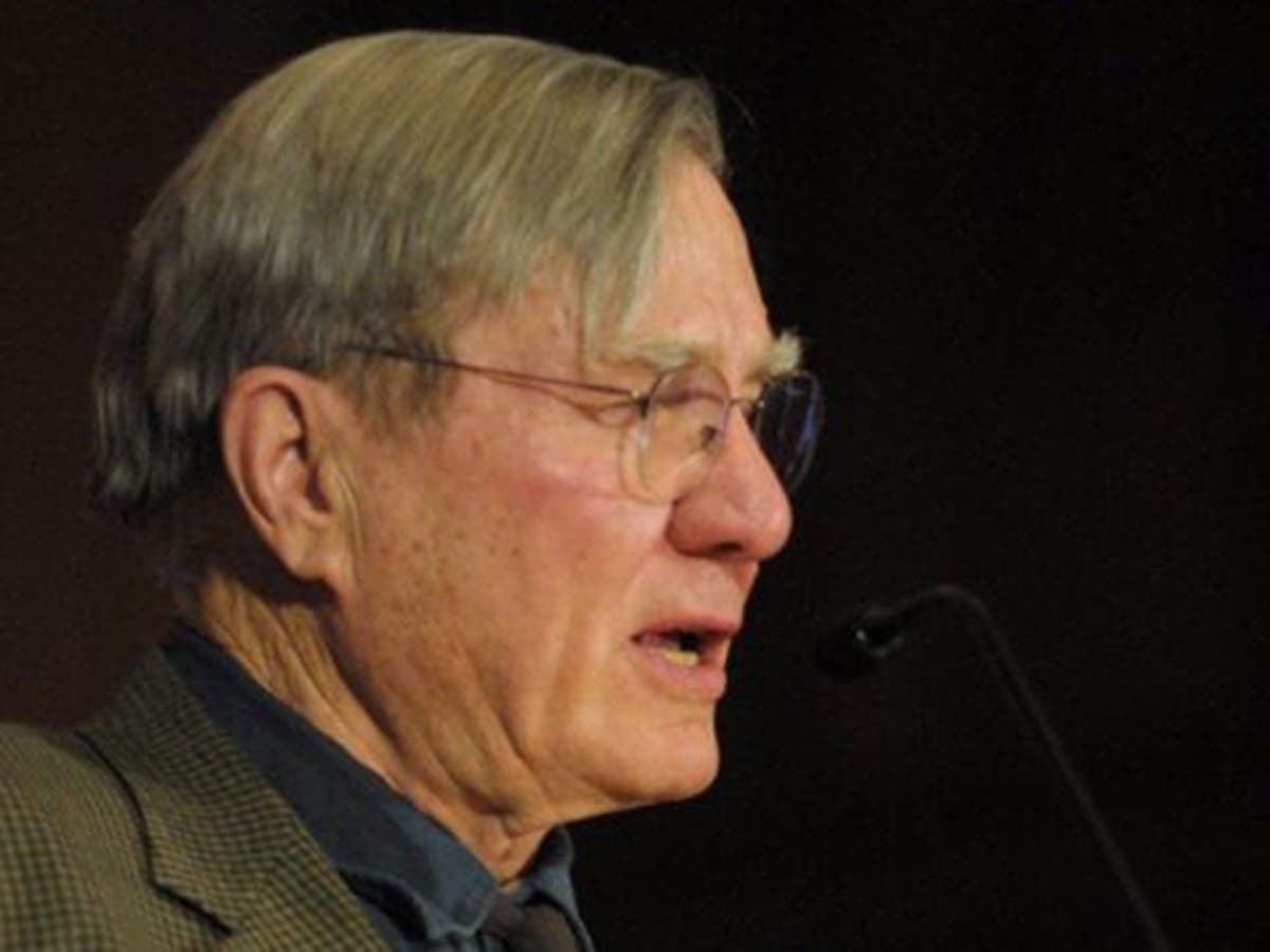 Galway Kinnell Pulitzer Prizewinning US poet whose accessible